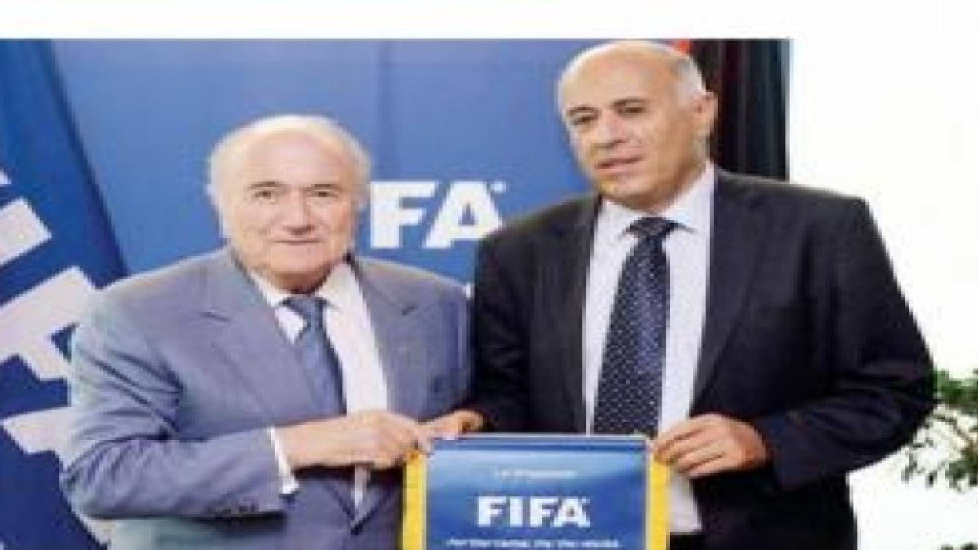 بلاتر: لن يتم تعليق عضوية إسرائيل في الفيفا