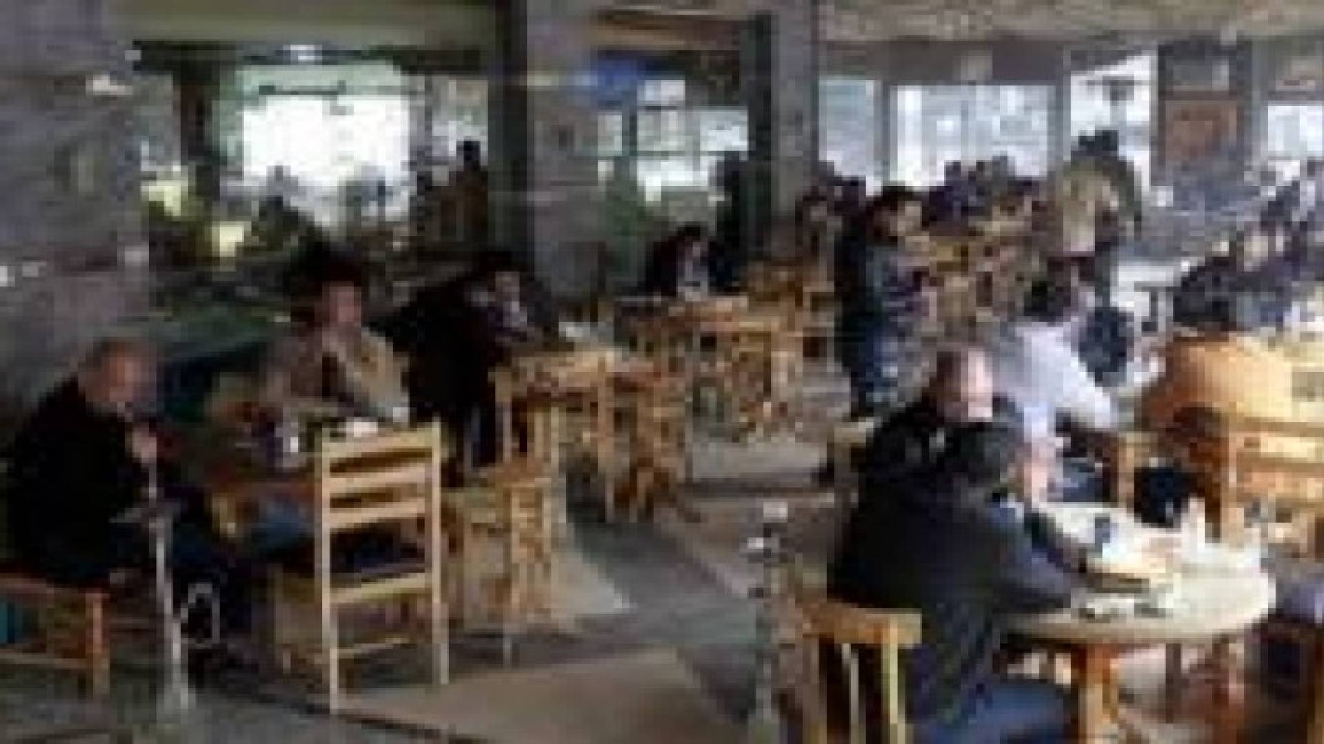 قرار اغلاق المقاهي بعد منتصف الليل .. يثير اراء المواطنين