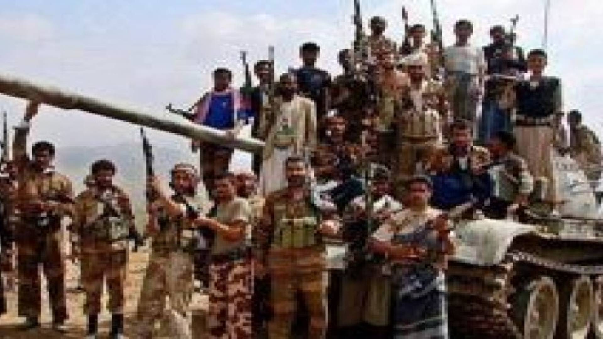 مصادر: أسر أكثر من 300 حوثي في عدن