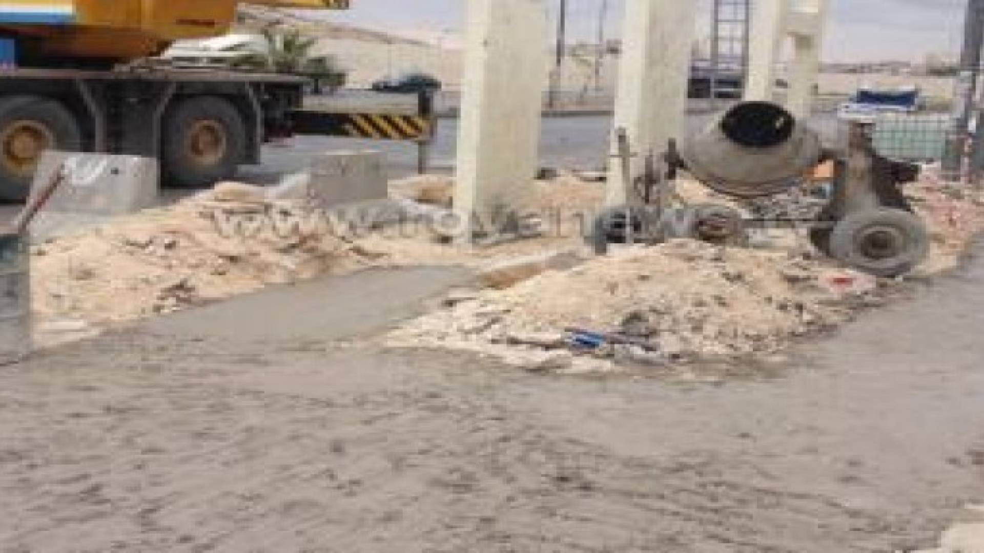 انشاء جسر للمشاة في منطقة الجمرك بكلفة 148 ألف دينار .. صور