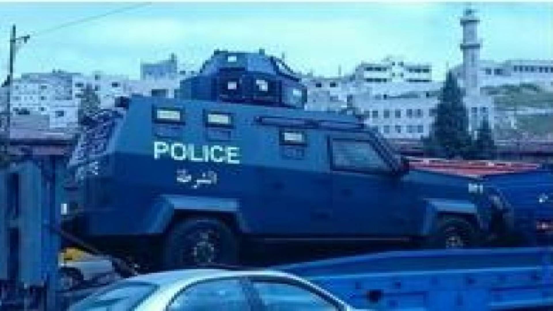 سيارات شرطة " مصفحة " تدخل الى الخدمة .. صورة