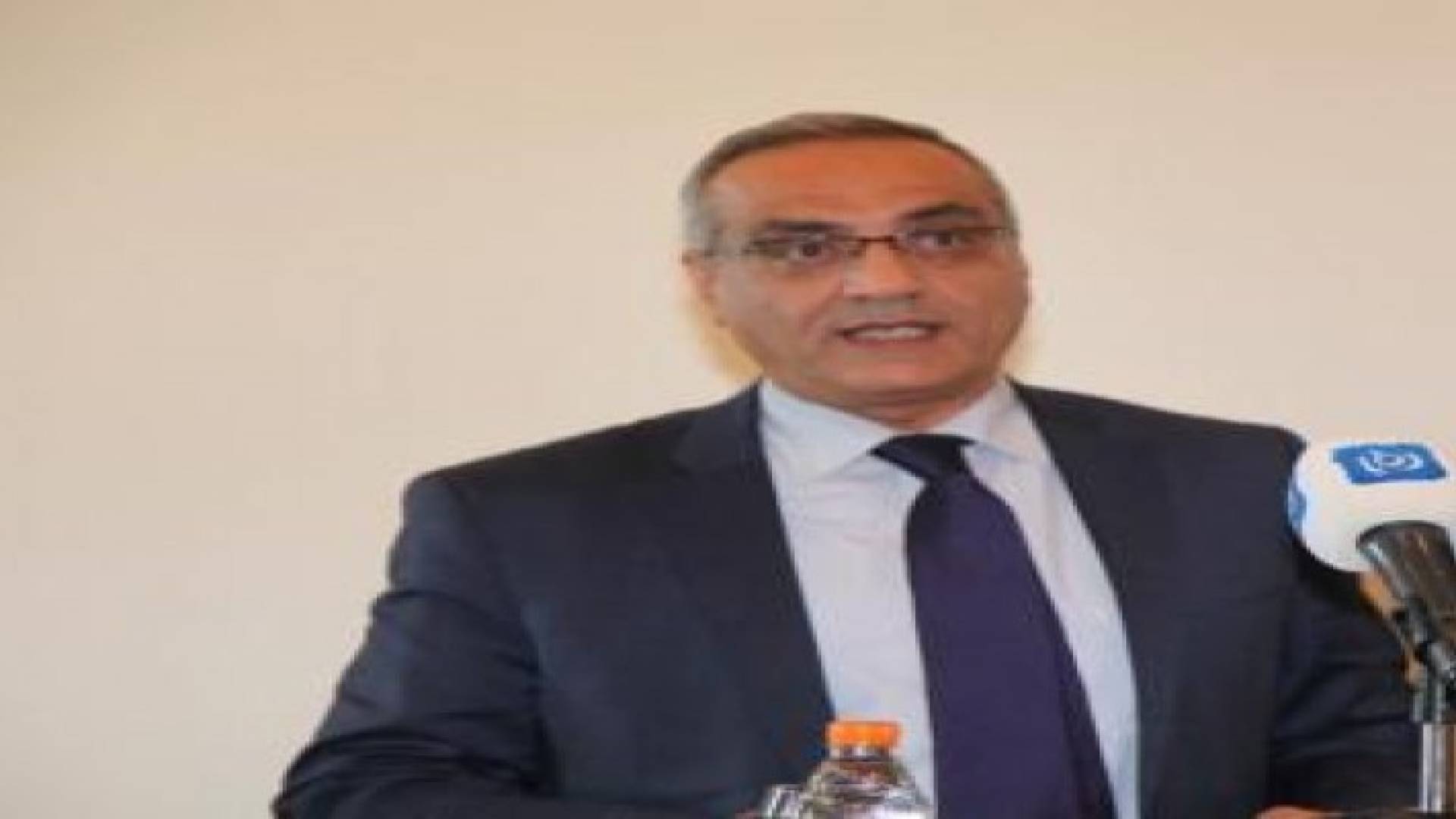 وزير الصحة: لا يوجد لقاح خاص بـ H1N1