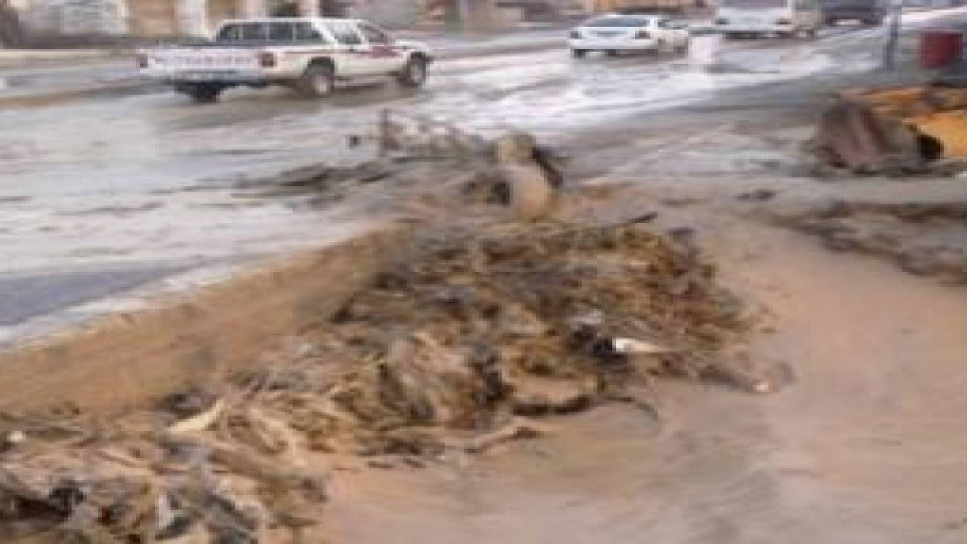 إغلاق طريق الشونة السلط بسبب انهيار الاتربة