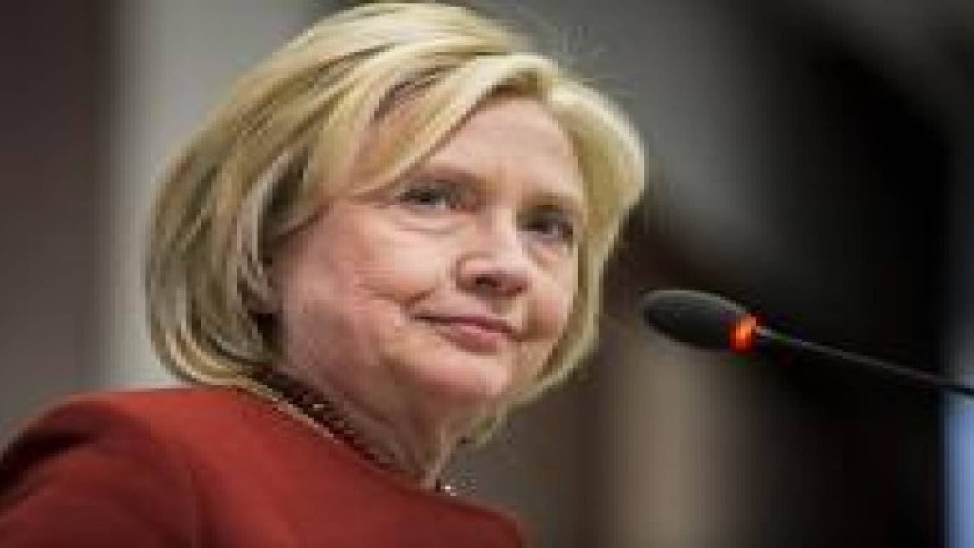 هيلاري كلينتون تعلن ترشحها للانتخابات الرئاسية الأميركية