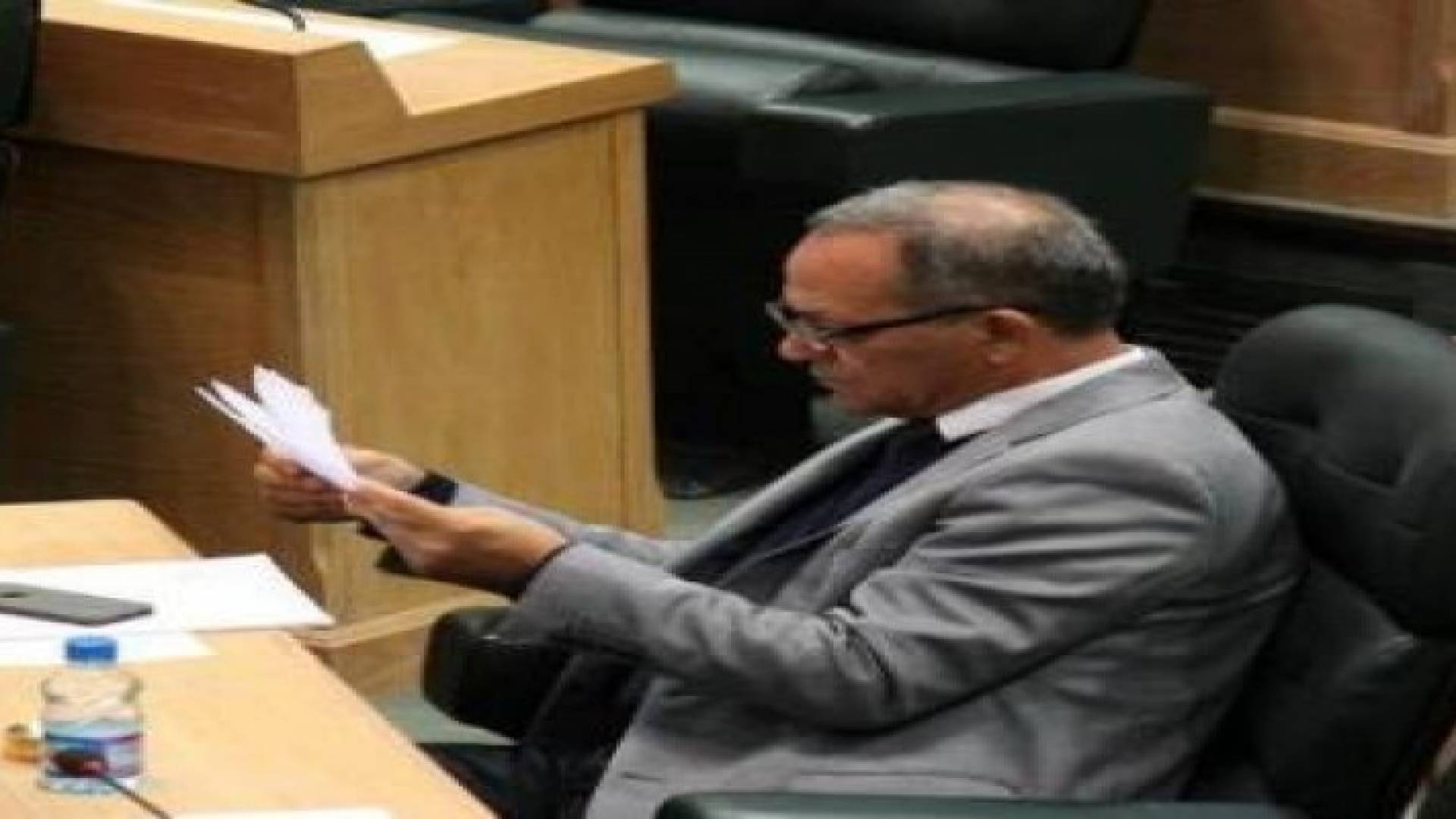 النائب عويس يسأل عن تعيين اللجان في المخيمات