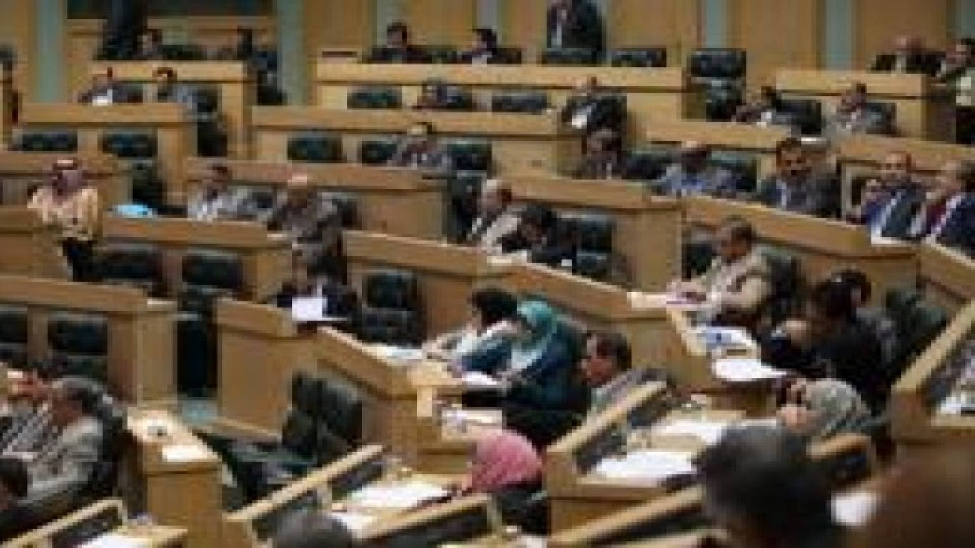 كتلة المبادرة النيابية تلتقي كافة الاحزاب السياسية