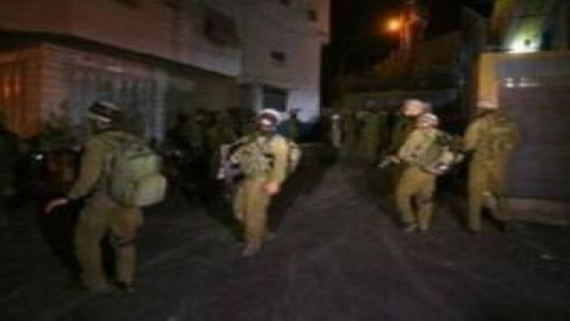 الاحتلال يشن حملة اعتقالات واسعة بمدينة نابلس