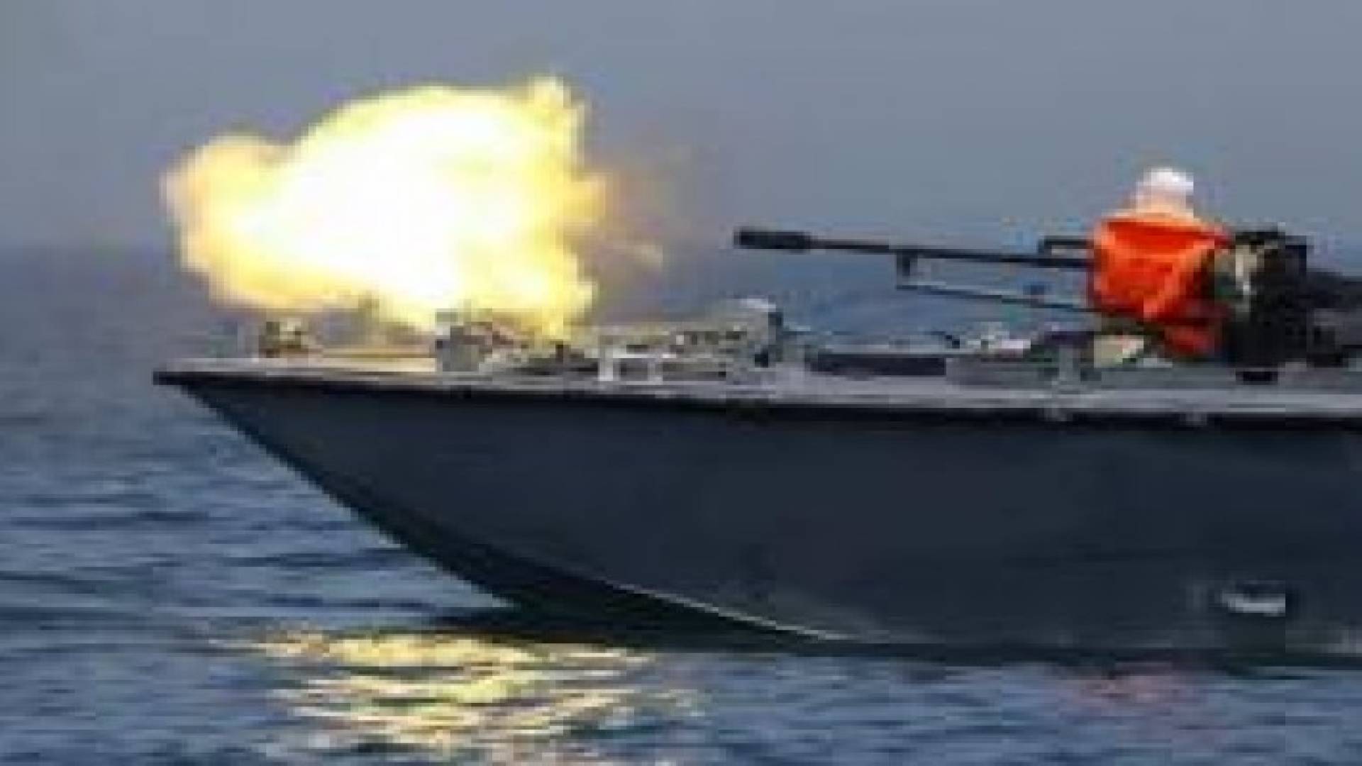 الاحتلال يطلق النيران على الصيادين قبالة بحر غزة