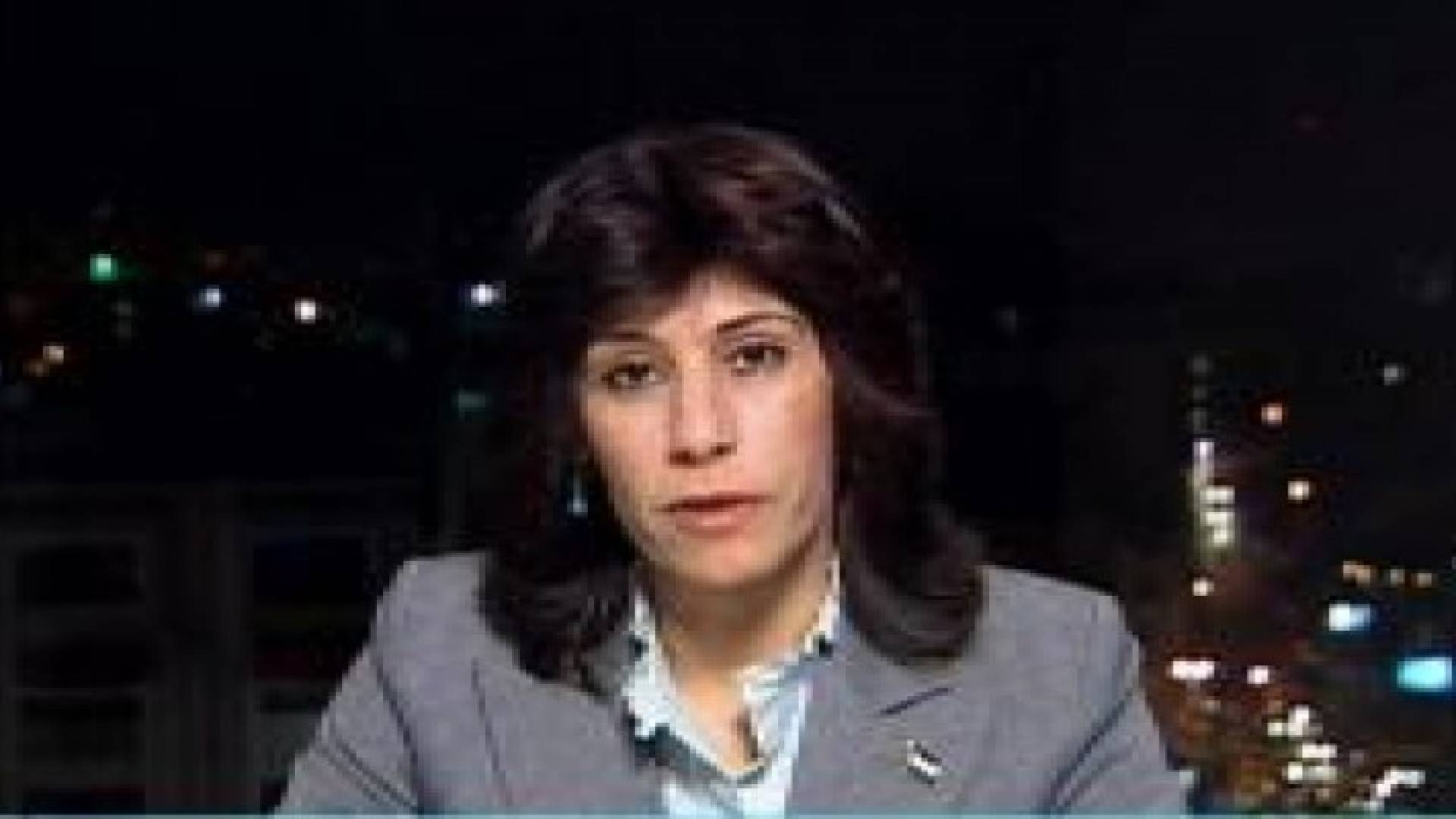 الاحتلال يؤجل النظر في اعتقال النائب خالدة جرار