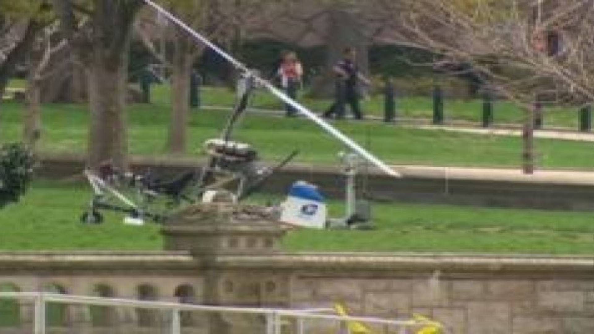 ساعي بريد يتبنى إسقاط مروحية في حديقة مجلس الشيوخ الأمريكي