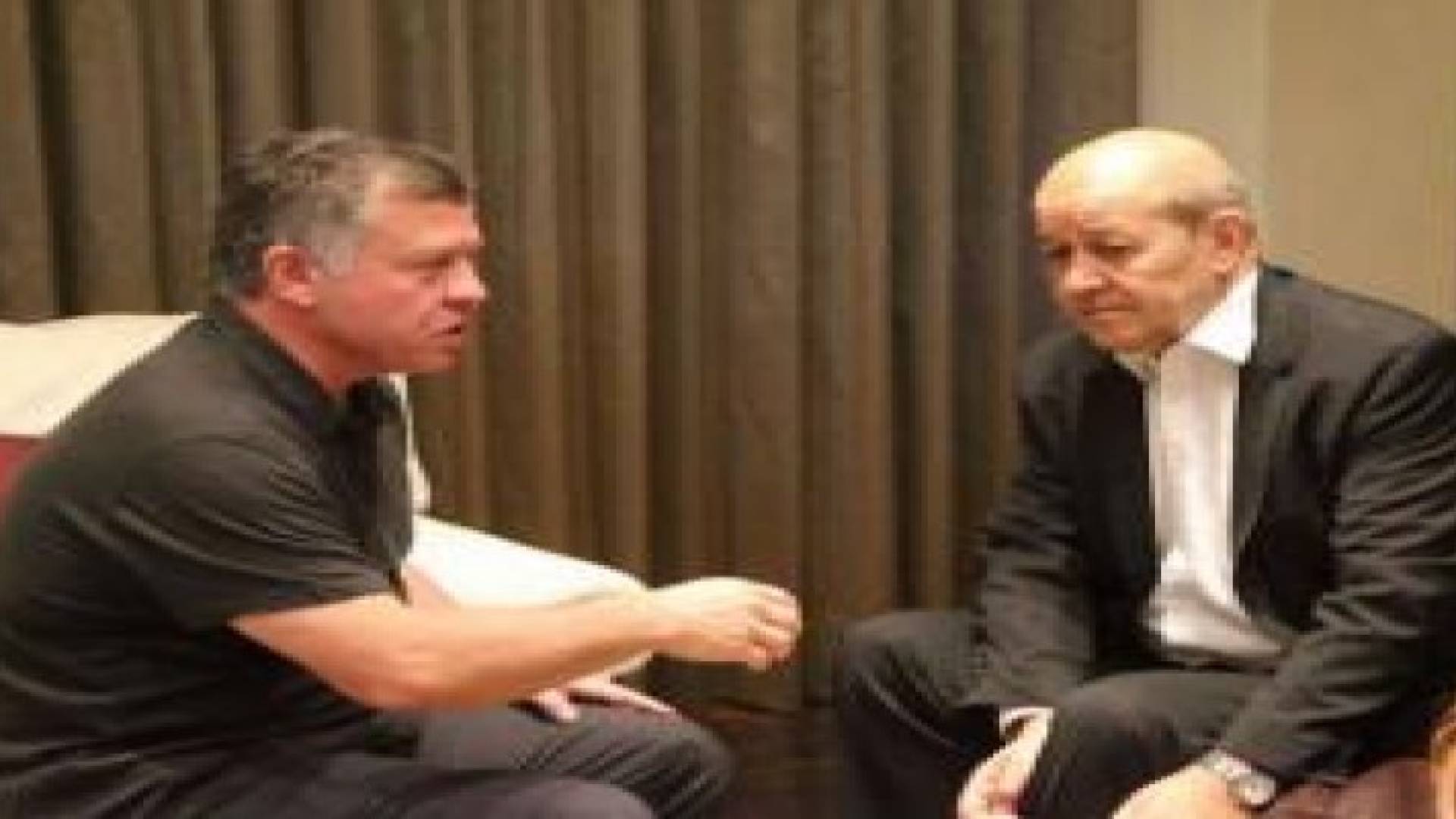 الملك يستقبل وزير الدفاع الفرنسي