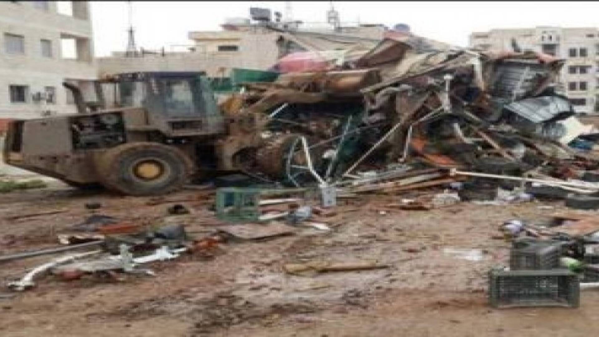 الأمانة: الإزالة دون انذار لمعرشات البطيخ غير المرخصة أو المخالفة لشروط الترخيص