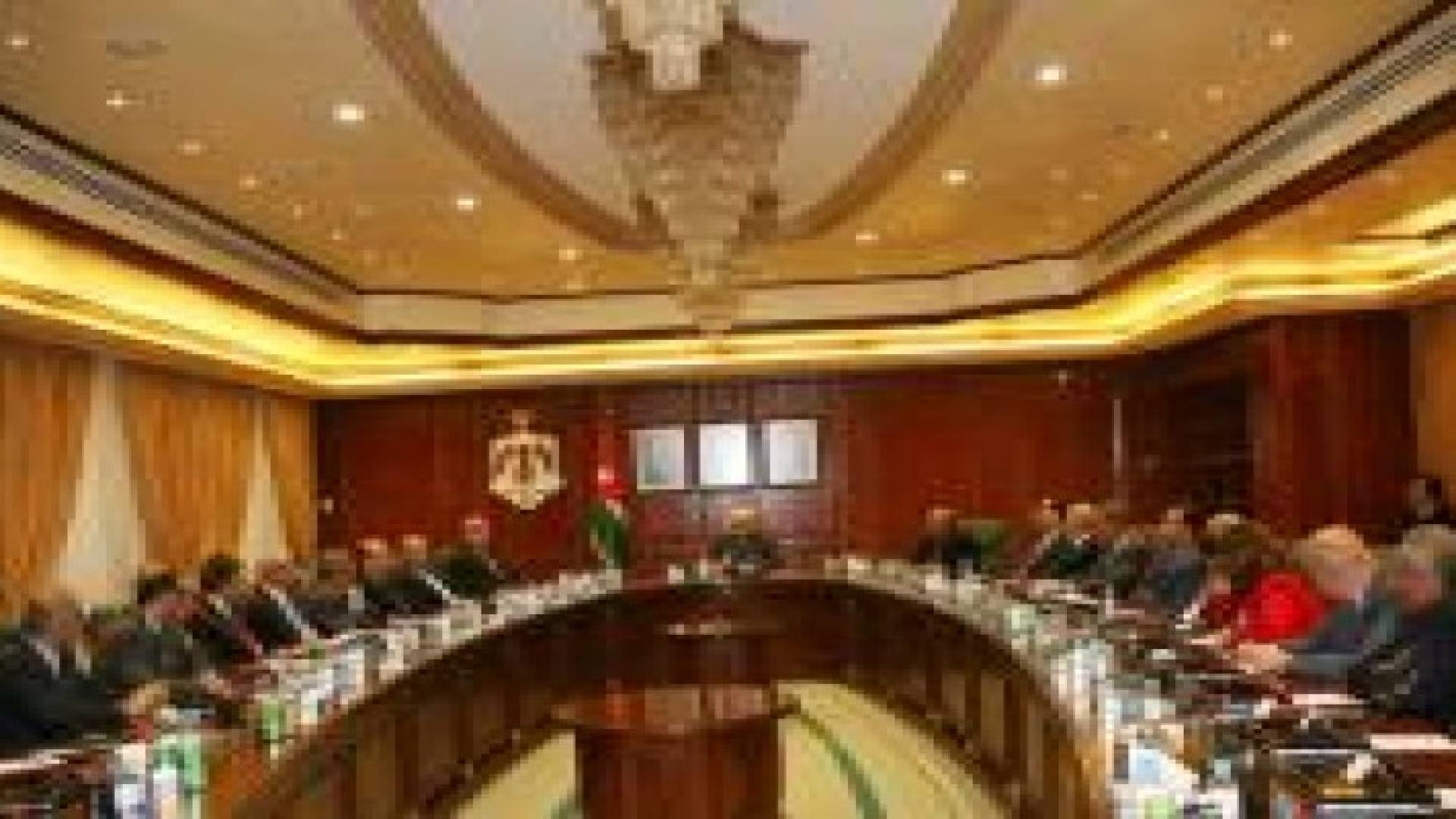 مجلس الوزراء يلغي فرض التدابير الوقائية على حديد التسليح