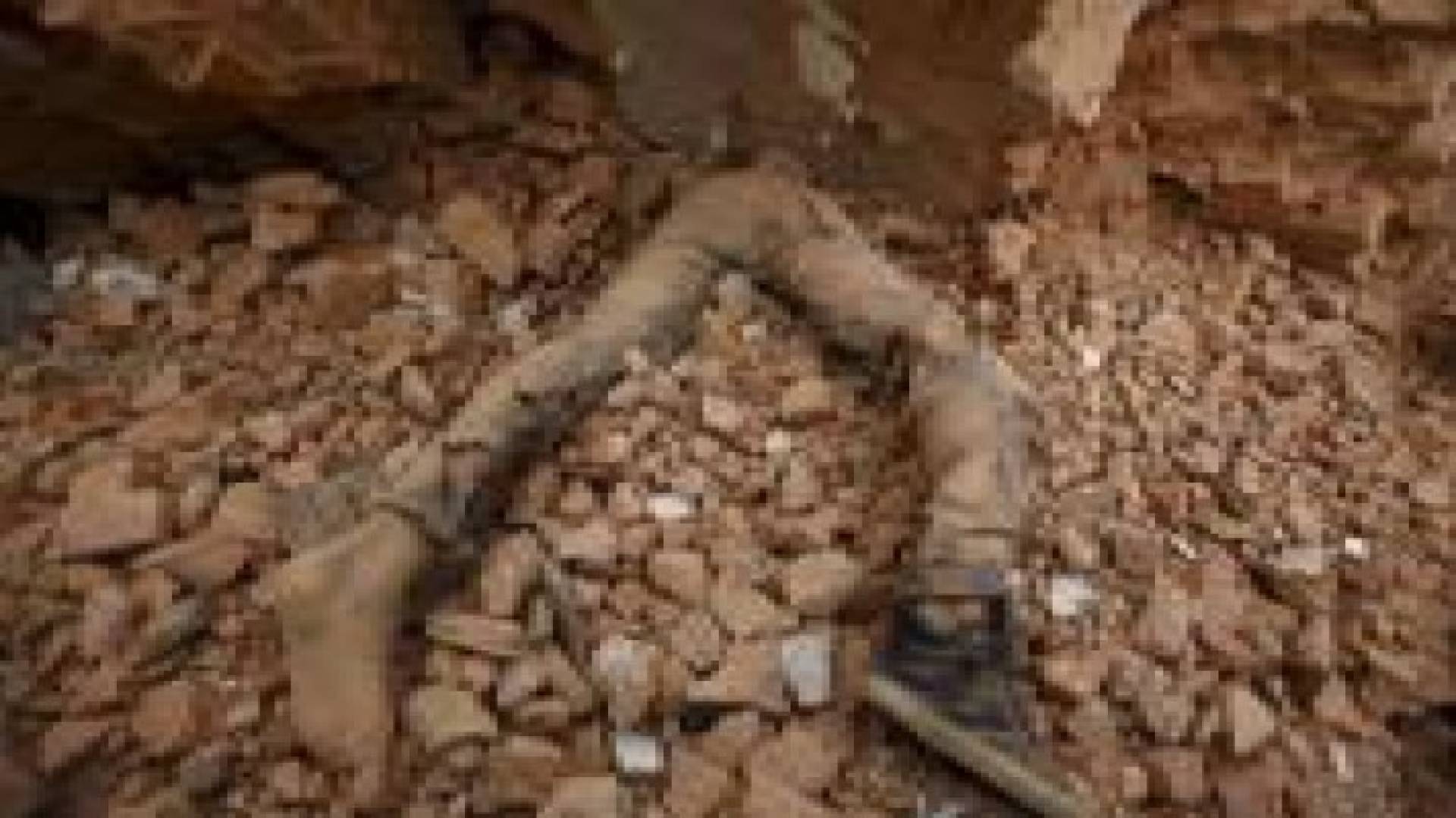 فيسبوك وجوجل يساعدان بالبحث عن ضحايا زلزال نيبال