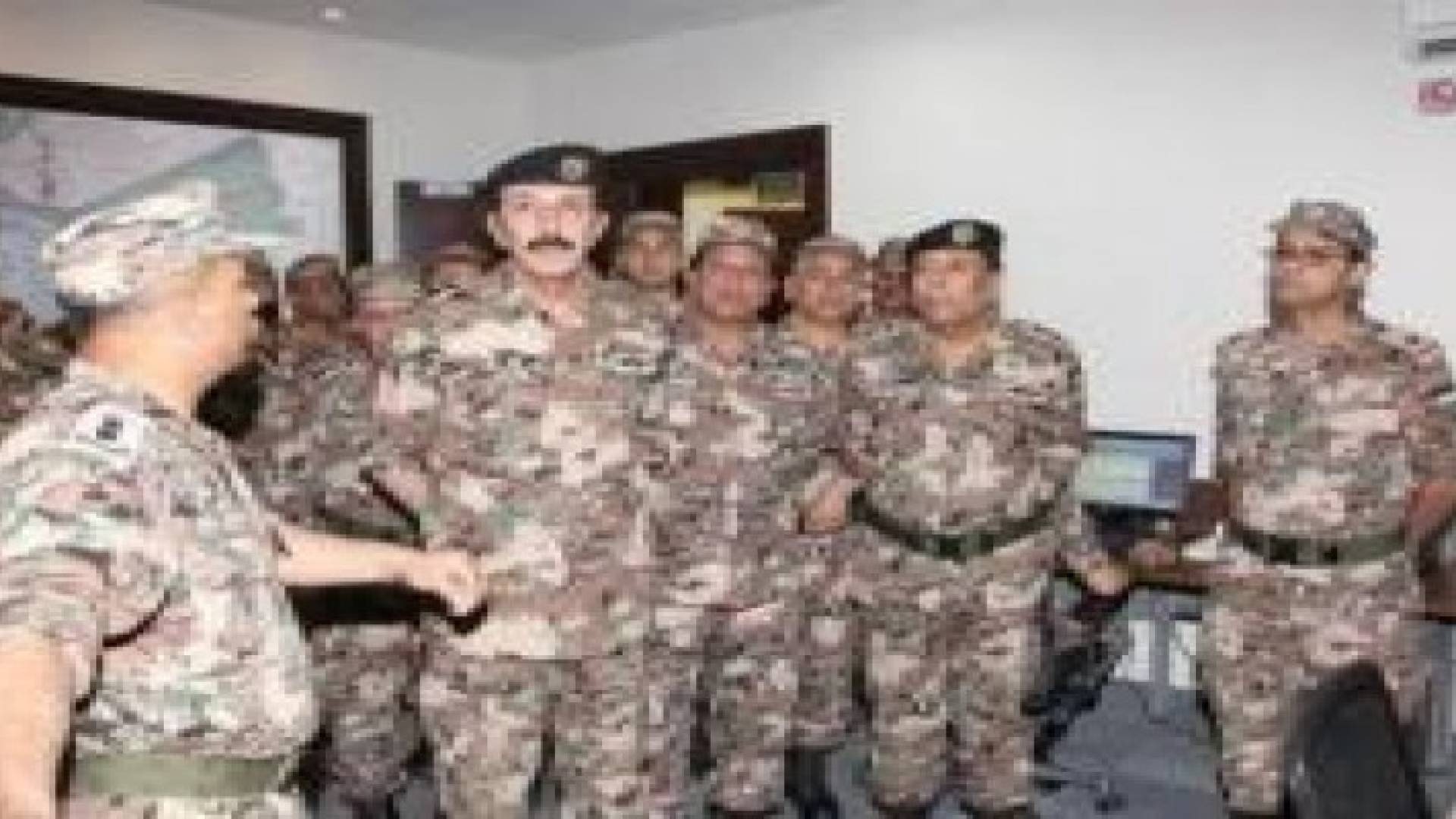 الزبن يزور قيادة قوات حرس الحدود