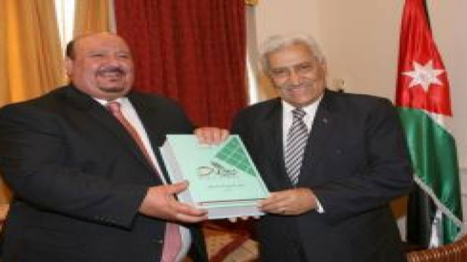 رئيس الوزراء يتسلم تقرير ديوان المحاسبة 2014
