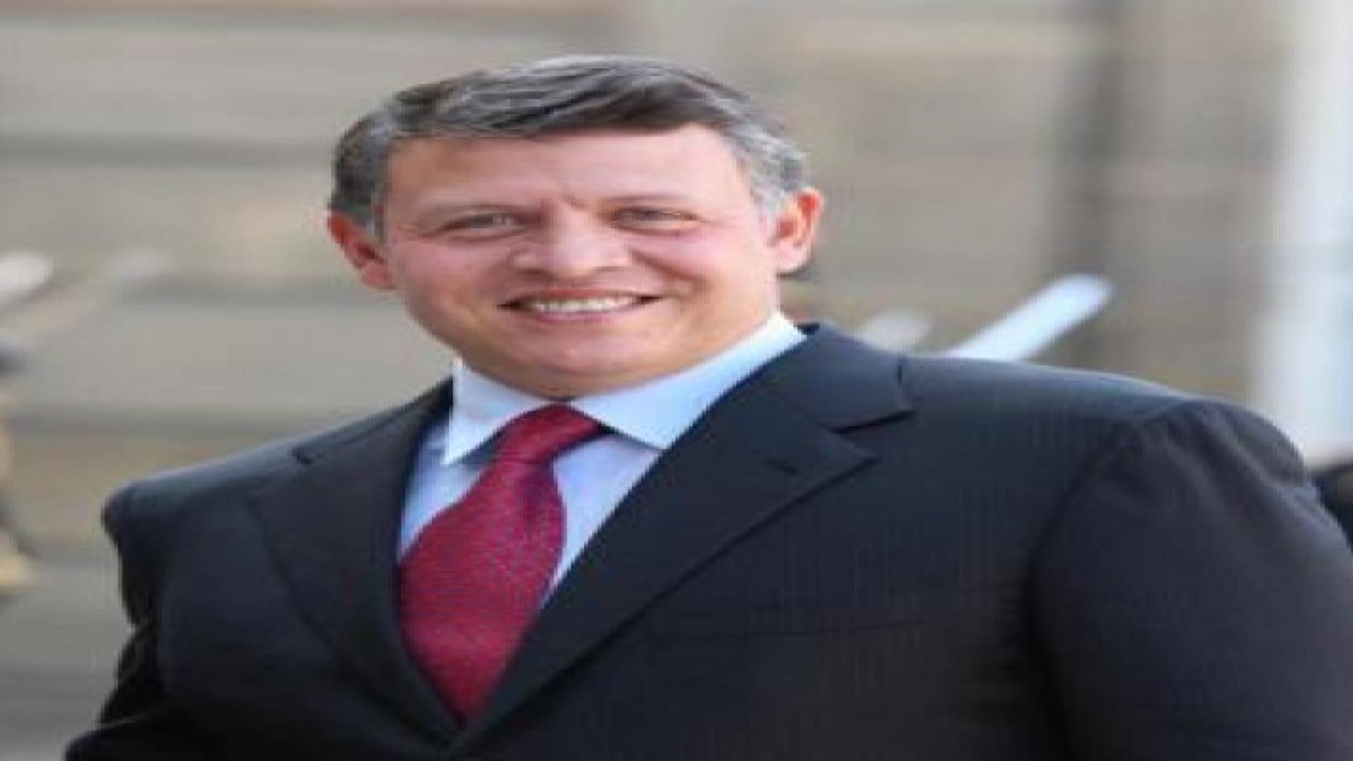 الملك يهنىء بمبايعة ولي العهد السعودي وولي عهده