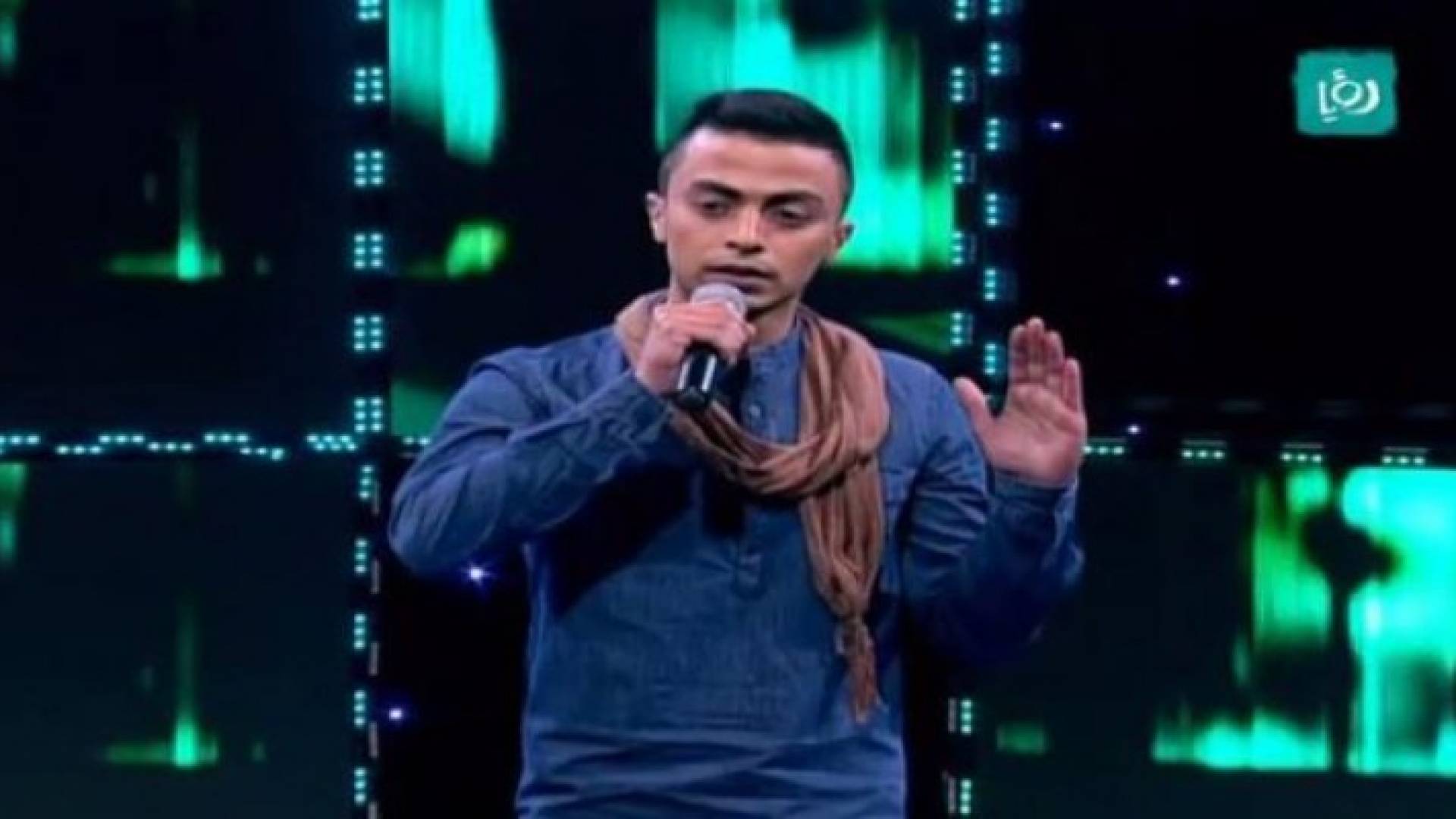 بالفيديو: طارق سلامة يقدم قصيدة "لا تدعي" على مسرح نجم الأردن