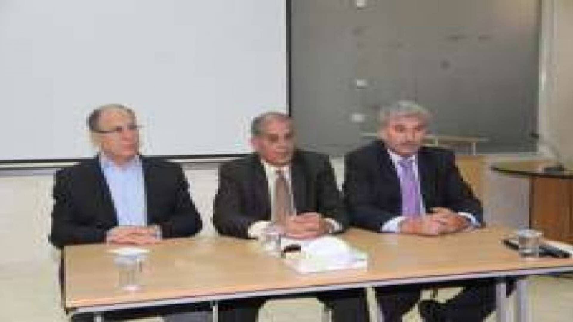 الحكومة تسلم ردها على توصيات تقرير المركز الوطني لحقوق الإنسان