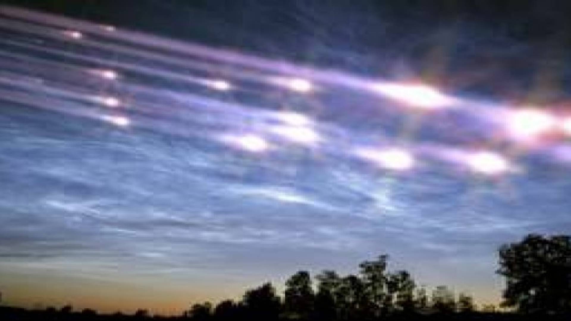 سماء المملكة تشهد زخة شهب "الدلويات" فجر الأربعاء