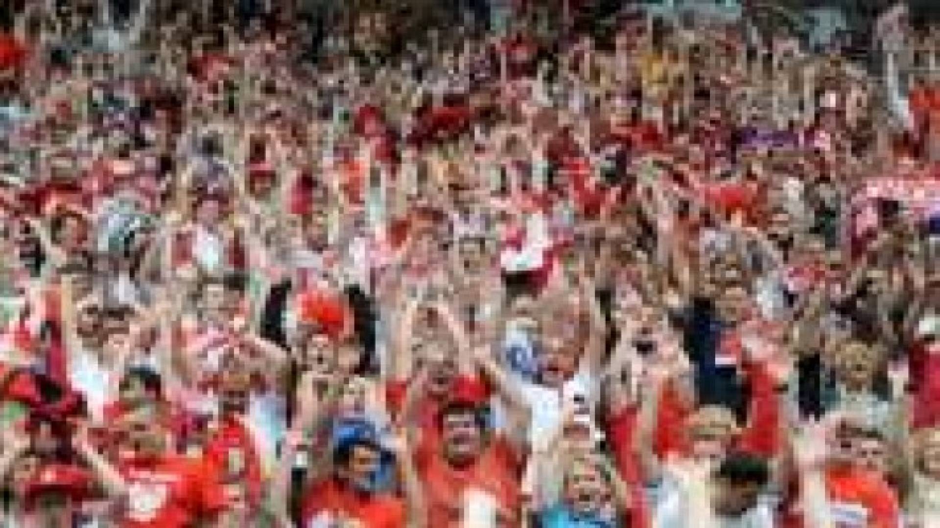 ناد يجري اختبارات كشف الكذب على لاعبيه