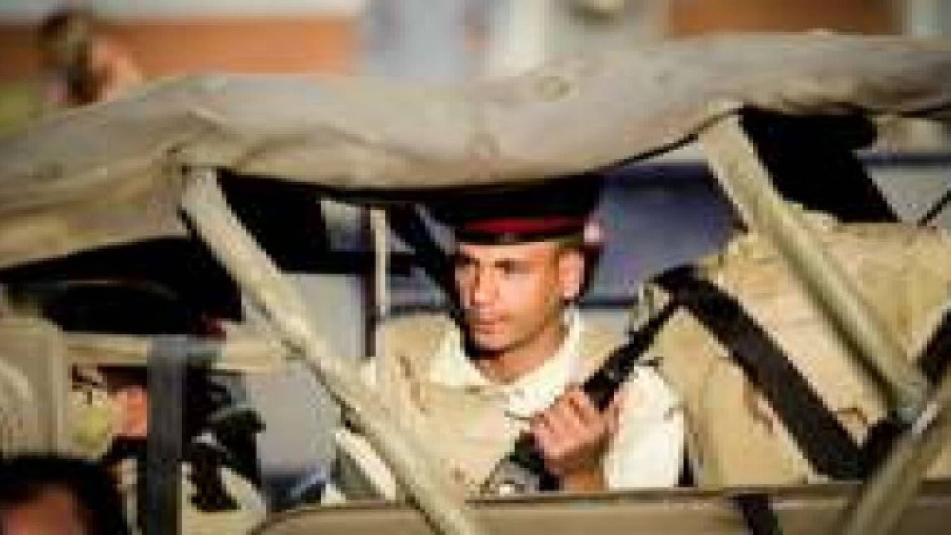 اعتقال 17 شخصا وتدمير 24 بؤرة لمتشددين في سيناء