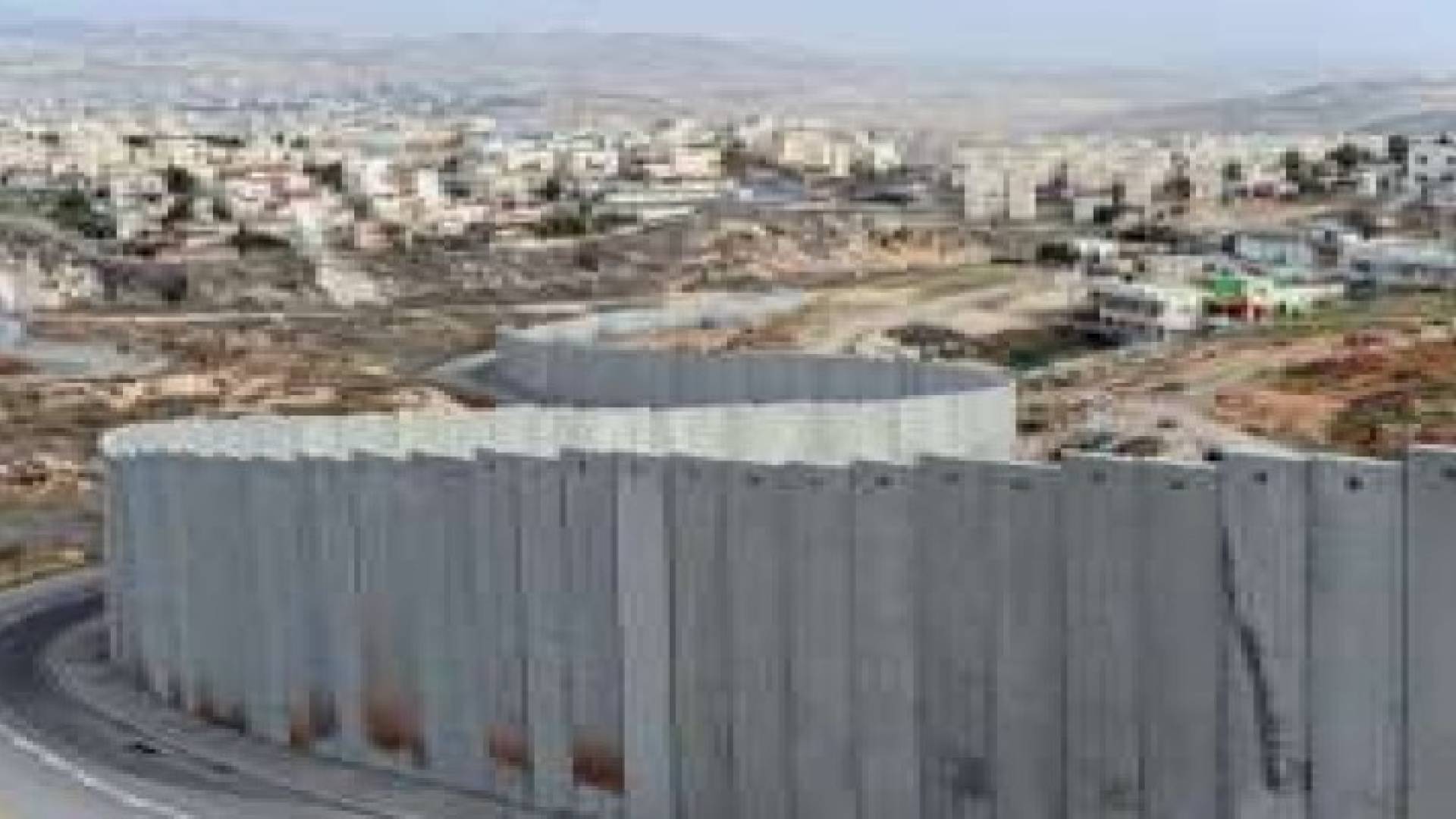 خبراء: استمرار الاستيطان وبناء الجدار انتهاكات إسرائيلية للقانون الدولي