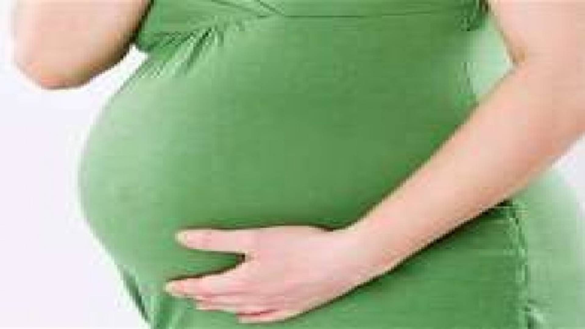 علاقة غريبة بين الشهادات العليا والإنجاب