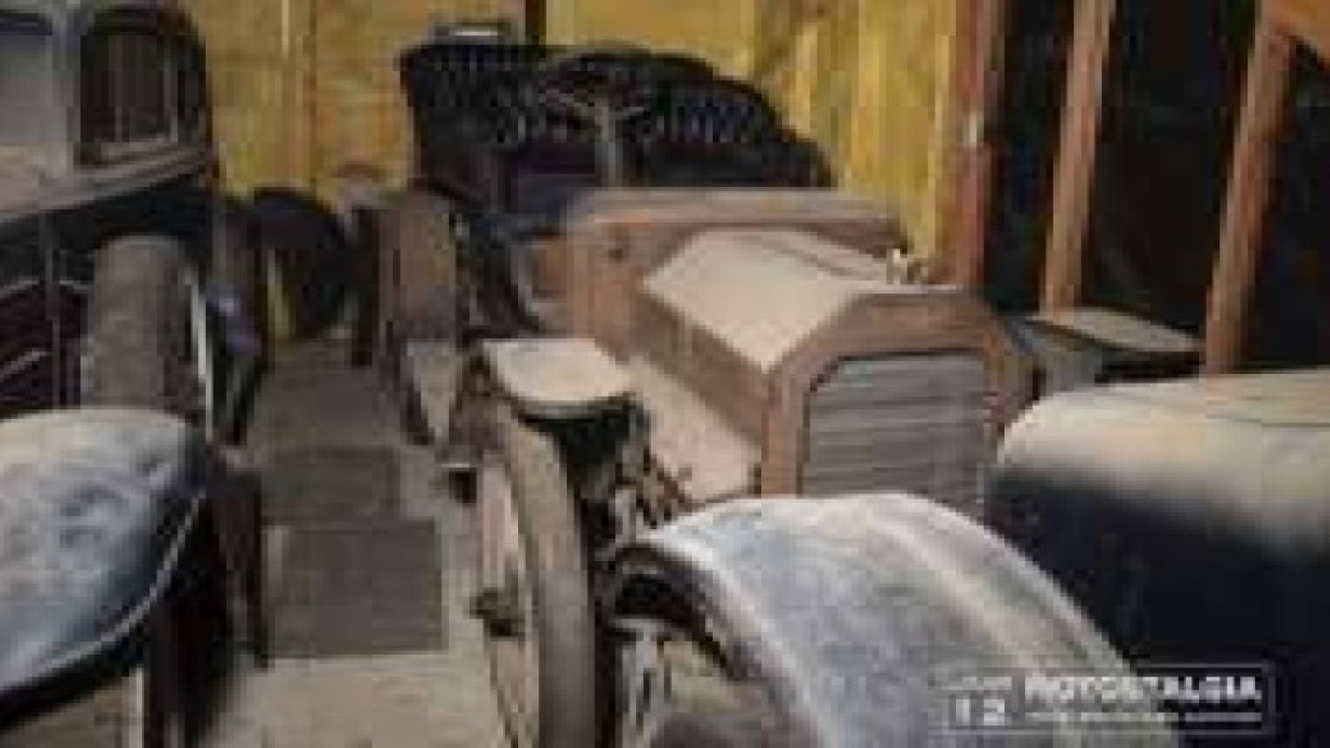 بالصور.. العثور على 5 سيارات لم تمس منذ 4 عقود في حظيرة بتكساس