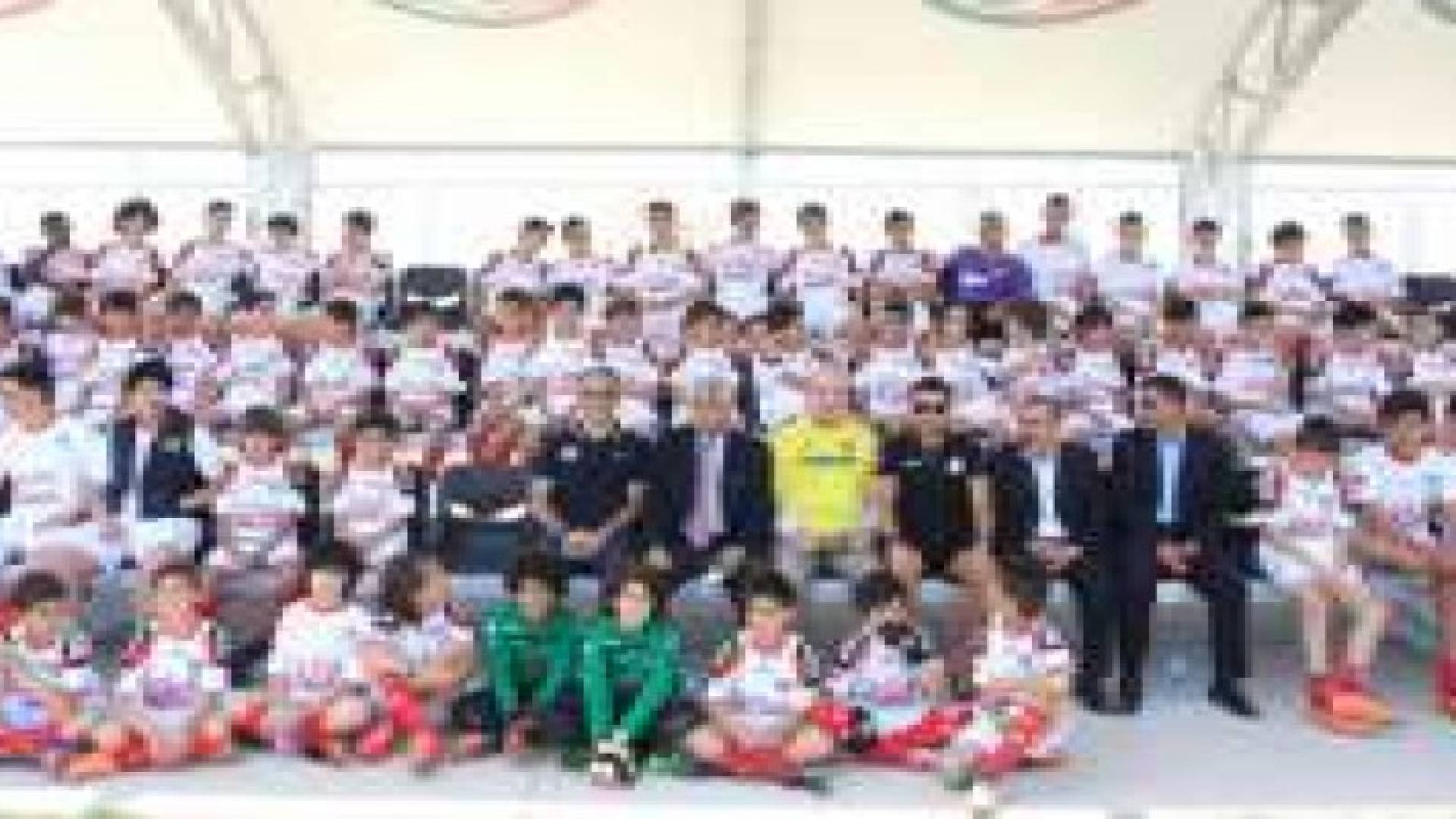 اشهار نادي عمان FC  لكرة القدم