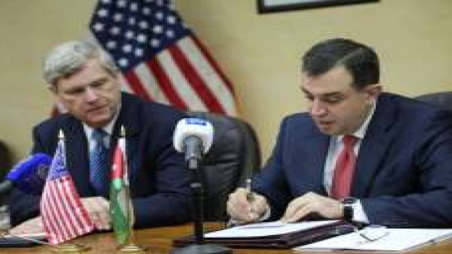 100 ألف طن قمح منحة امريكية استثنائية للأردن