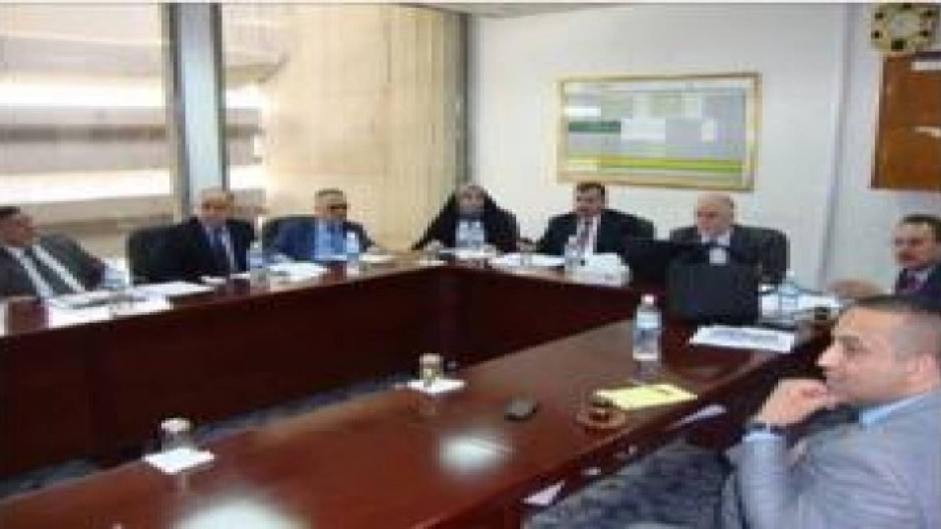 المالية النيابية تطلع على المؤشرات الاقتصادية و المالية لموازنة عام 2015