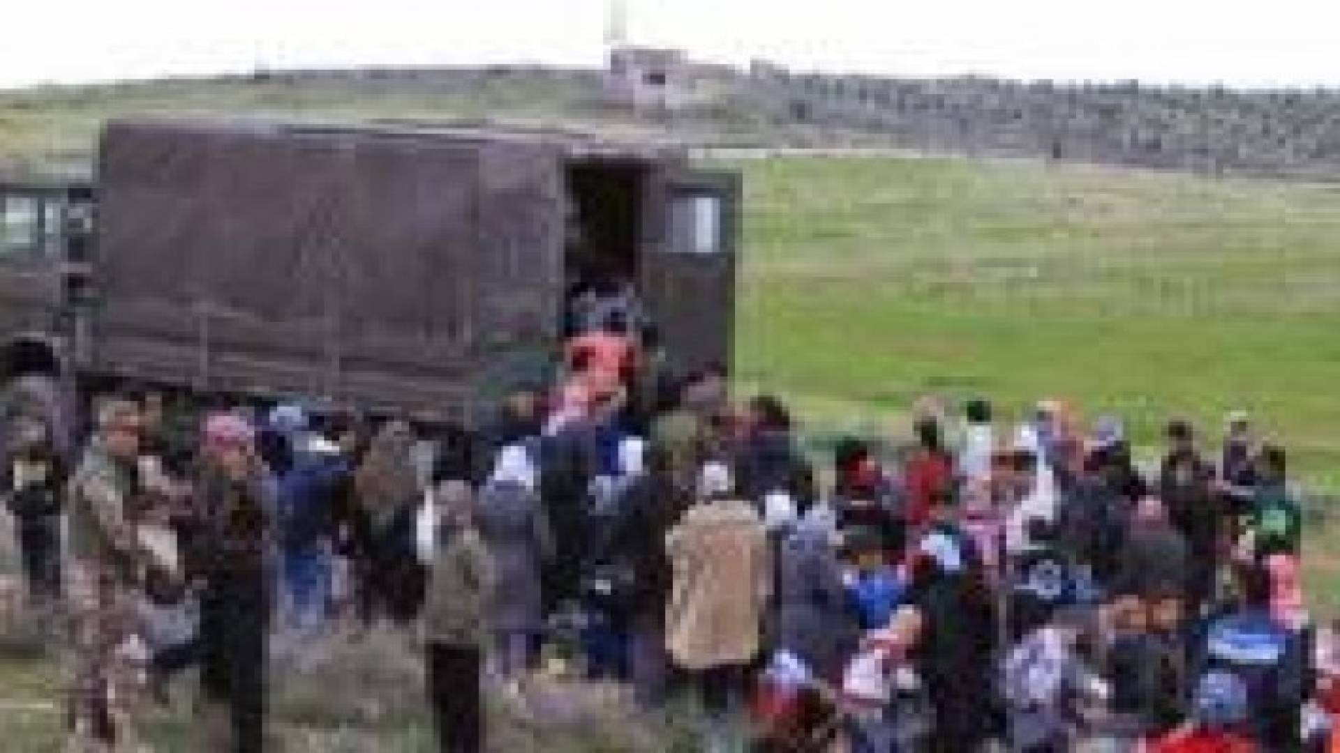 "حرس الحدود" تستقبل 272 لاجئا سوريا