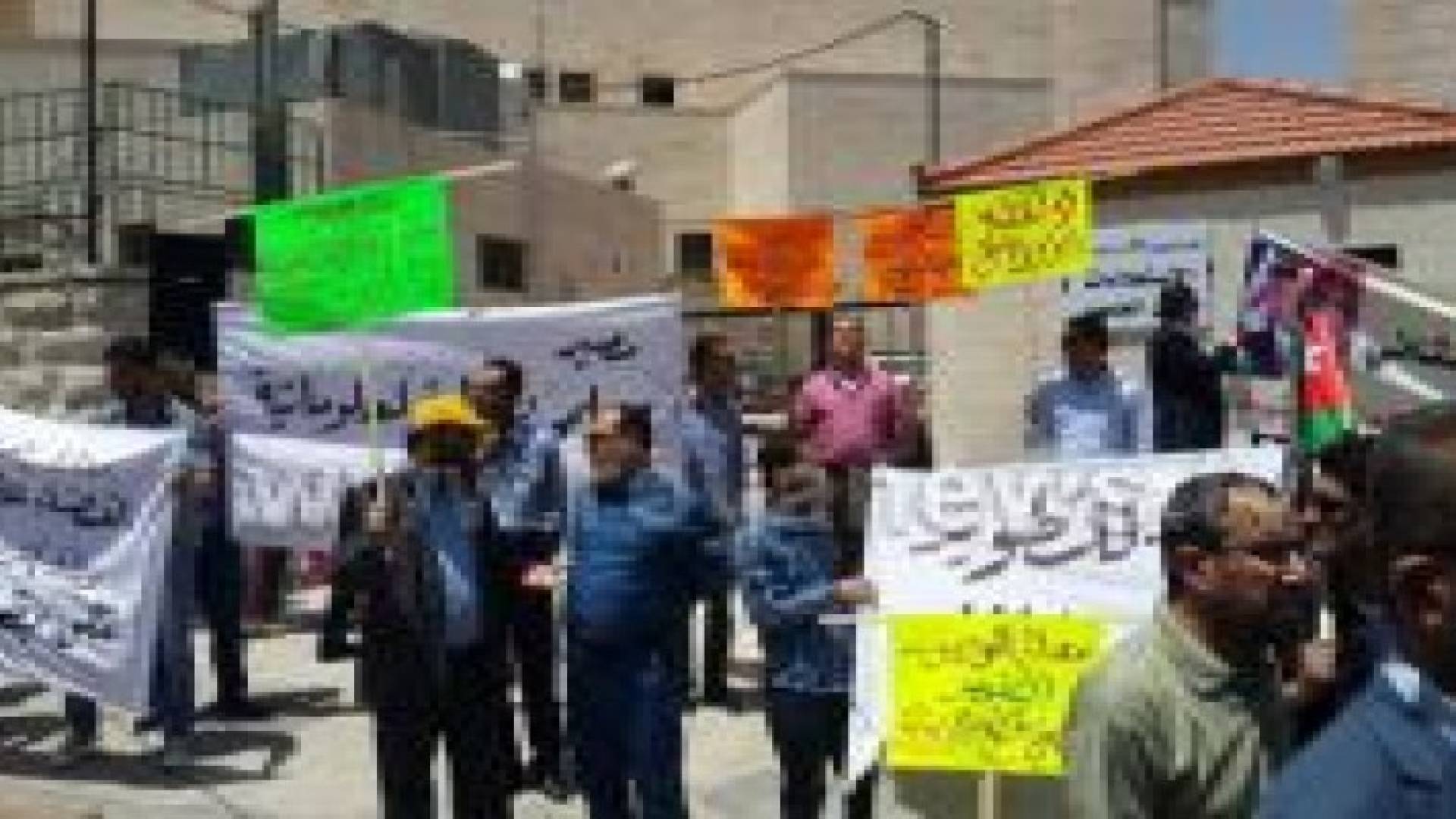 اعتصام احتجاجي للمعلمين من حملة الدبلوم