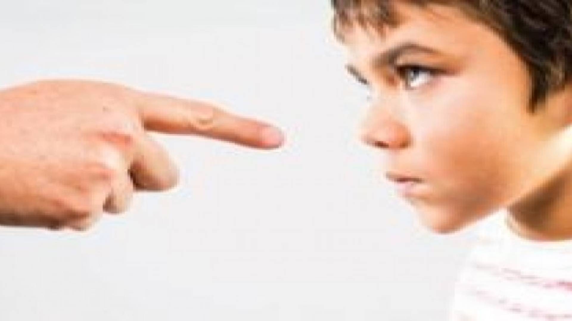 5 أنواع من العقاب قد تؤثر سلبا على طفلك