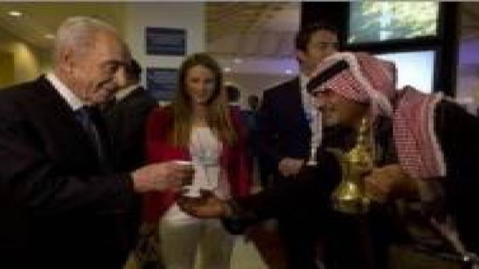 ردود فعل متباينة على مشاركة "بيريز" في المنتدى الاقتصادي العالمي