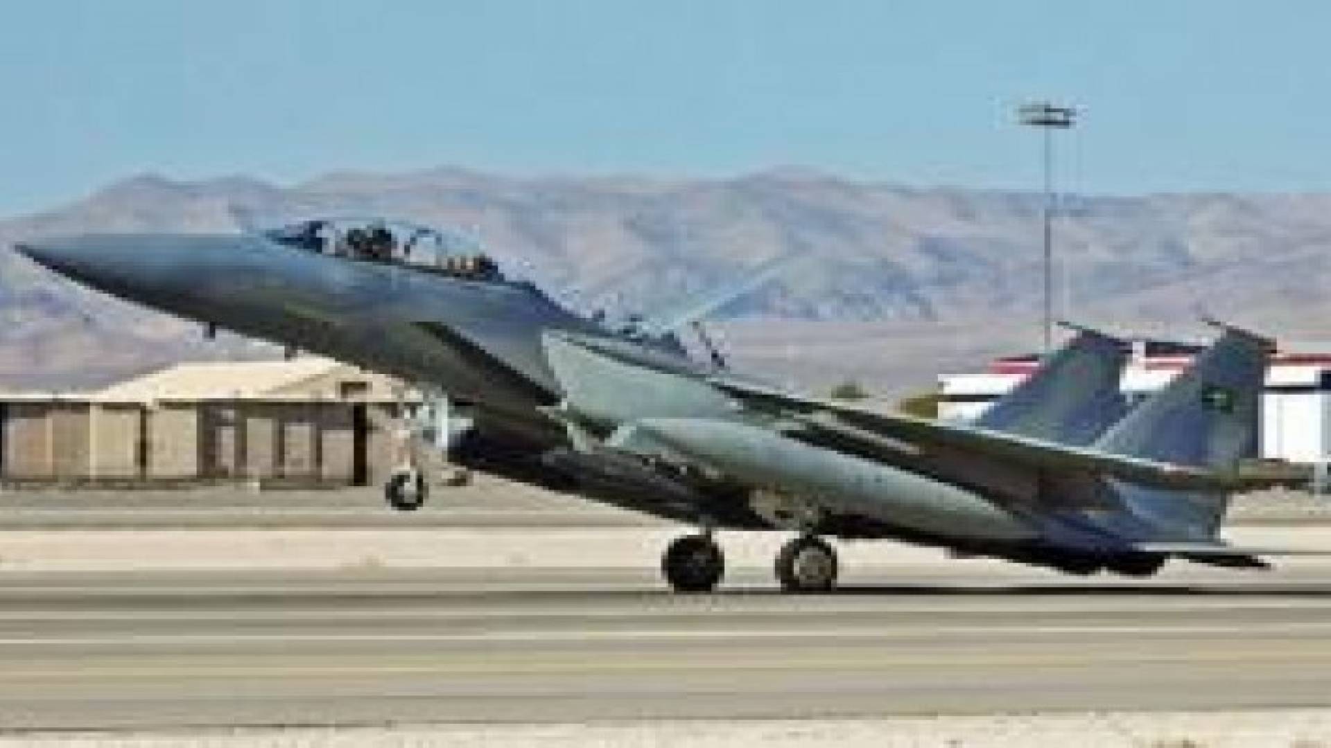 أنباء عن تحطم مقاتلة سعودية قرب صنعاء