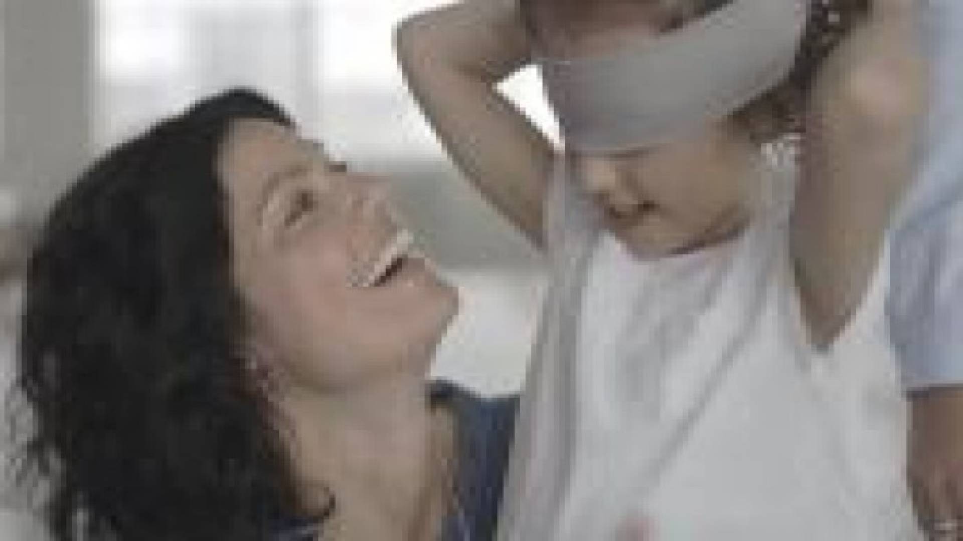 "علاقة فريدة" تجمع الأطفال بأمهاتهم.. فيديو