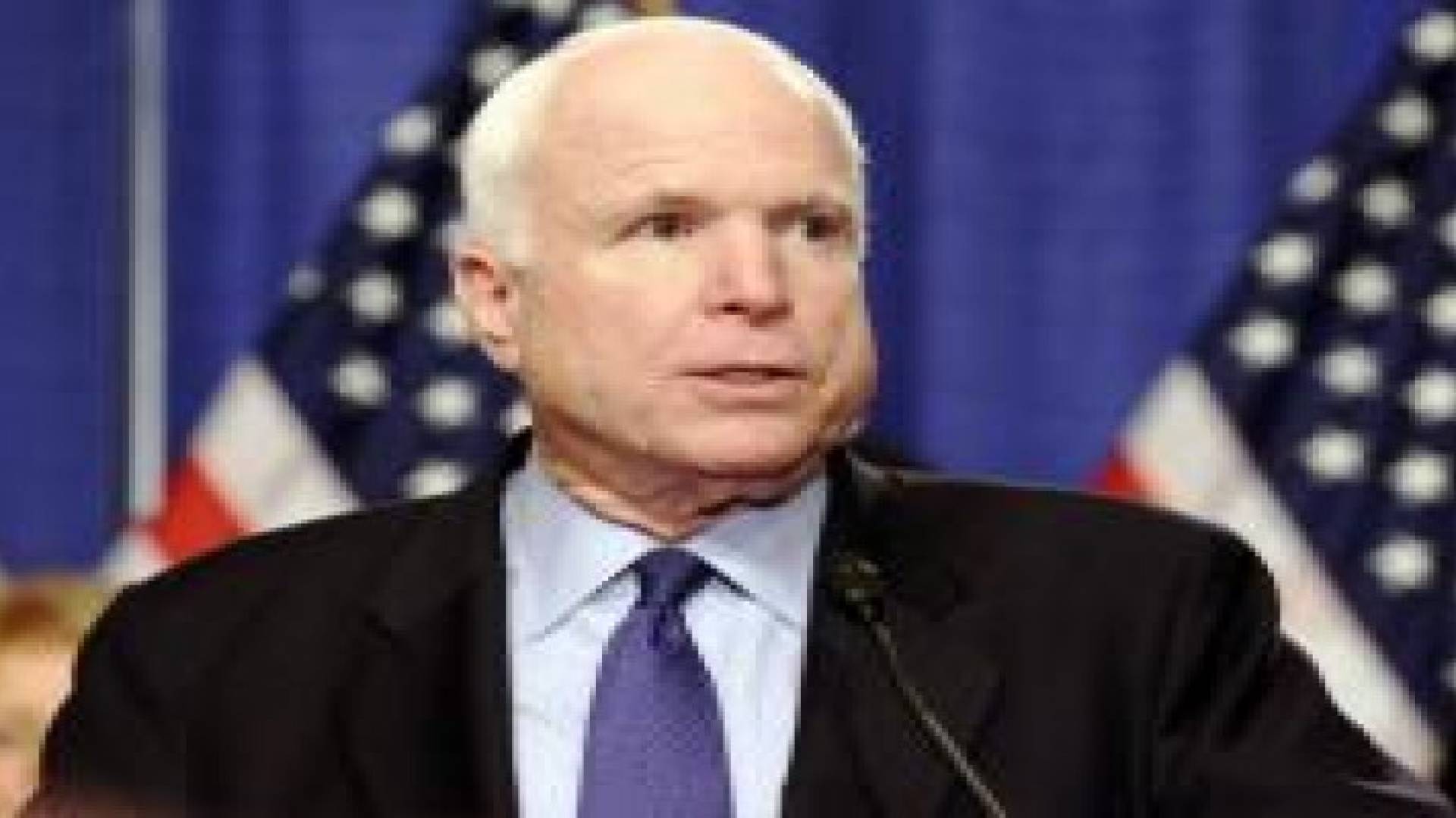 جون ماكين يطلب نشر المزيد من القوات البرية الأميركية في العراق