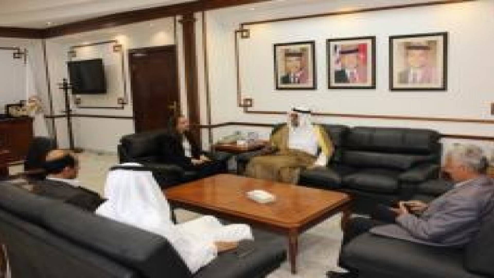 وزيرة الصناعة والتجارة تلتقي محافظ الهيئة السعودية للمواصفات