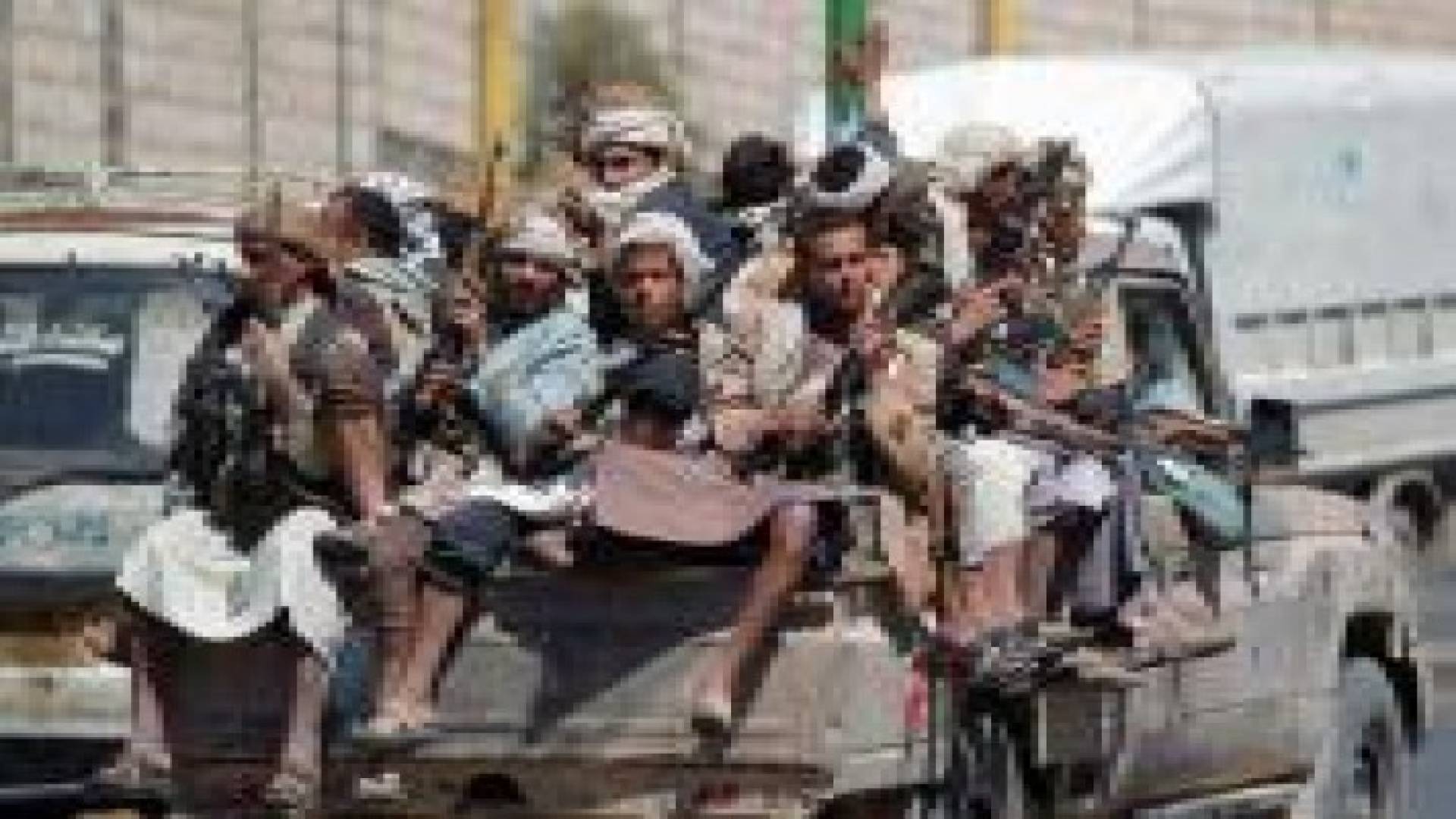 الحوثيون قصفوا 1000 مؤسسة مدنية وهجروا 170 ألفا