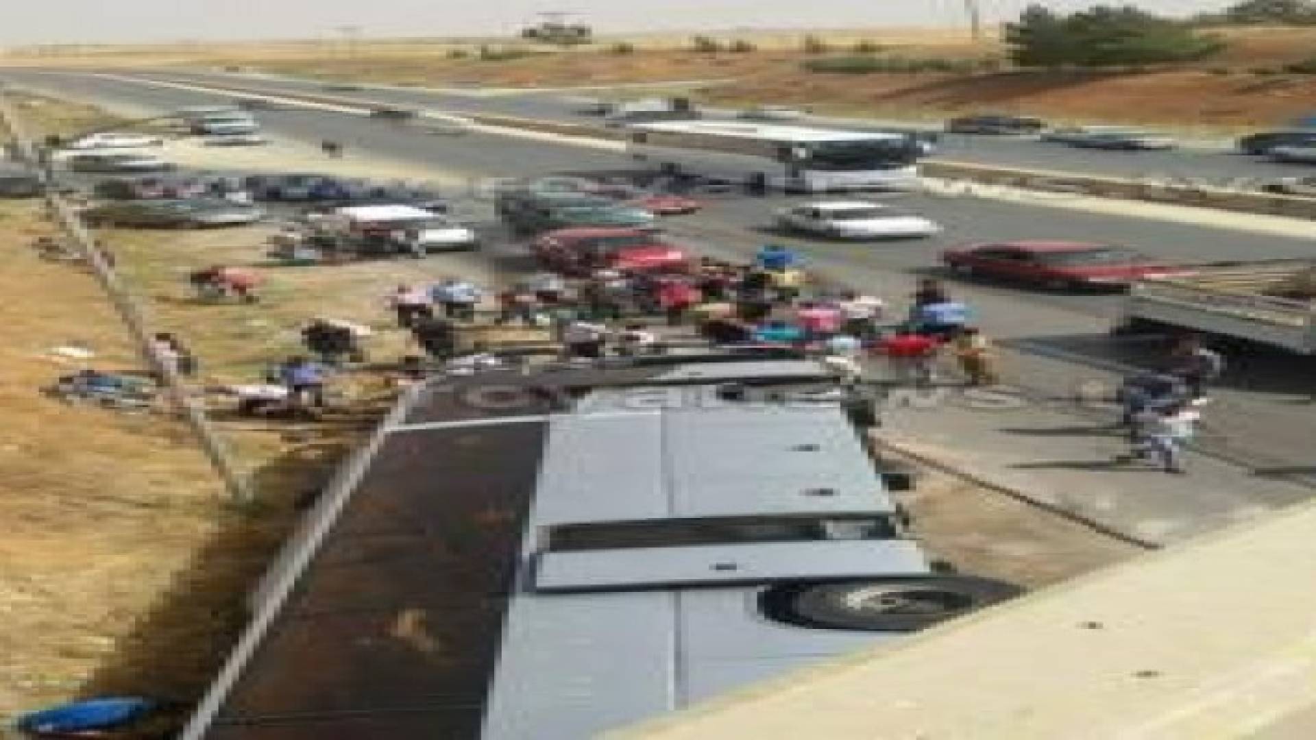 إصابة (36) شخصا بحادث تدهور حافلة في محافظة اربد