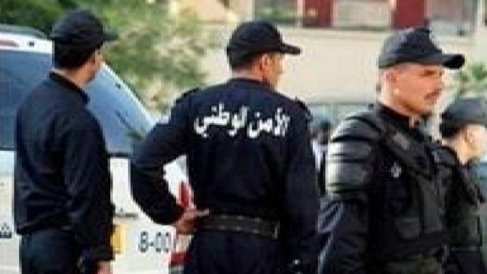 3 عناصر من تنظيم داعش الارهابي بالجزائر يسلمون أنفسهم للجيش