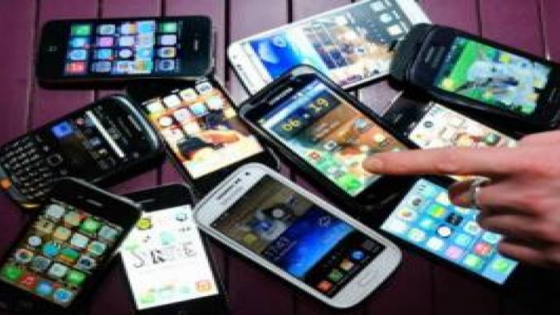 11.12 مليون اشتراك فعال في الهاتف المتنقل خلال الربع الأخير لـ 2014