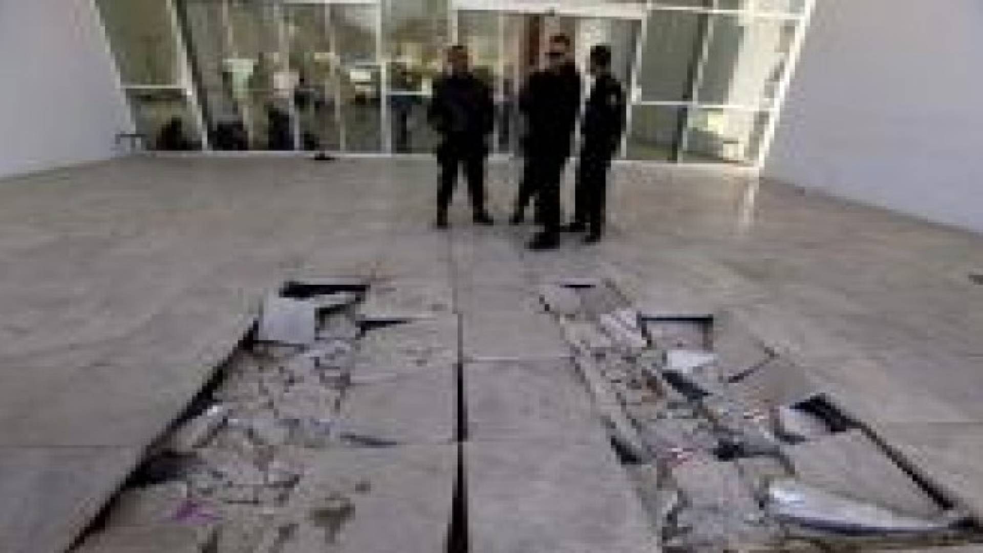 تونس توقف مغربيا ثانيا مشتبها به في هجوم باردو