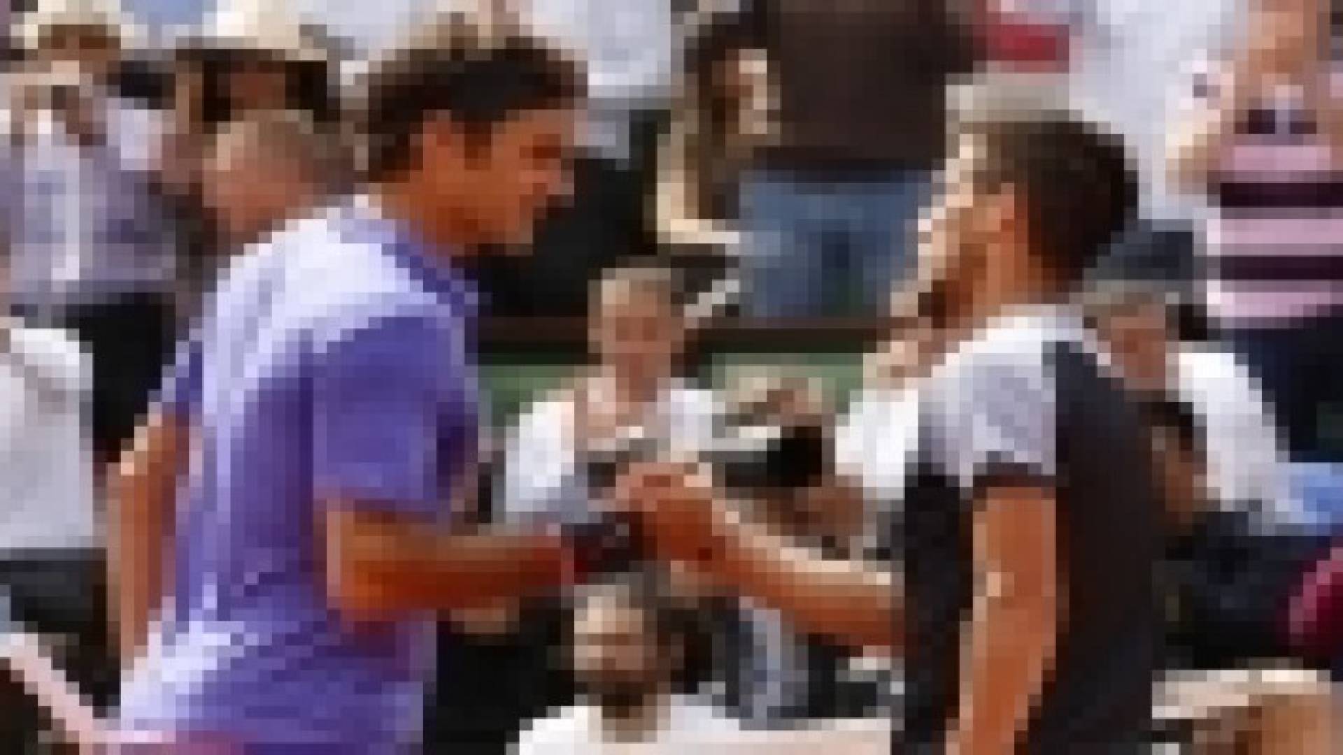 فيدرر يواصل تقدمه على ملاعب رولان غاروس