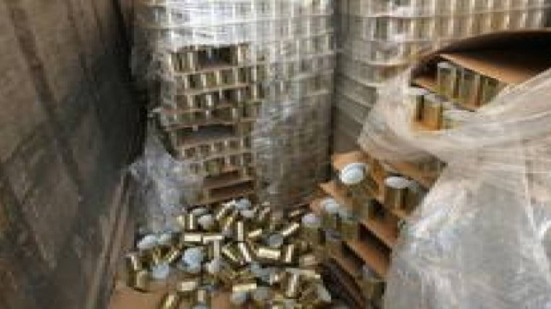 بالصور: إحباط تهريب مخدرات بـ "معلبات فارغة"