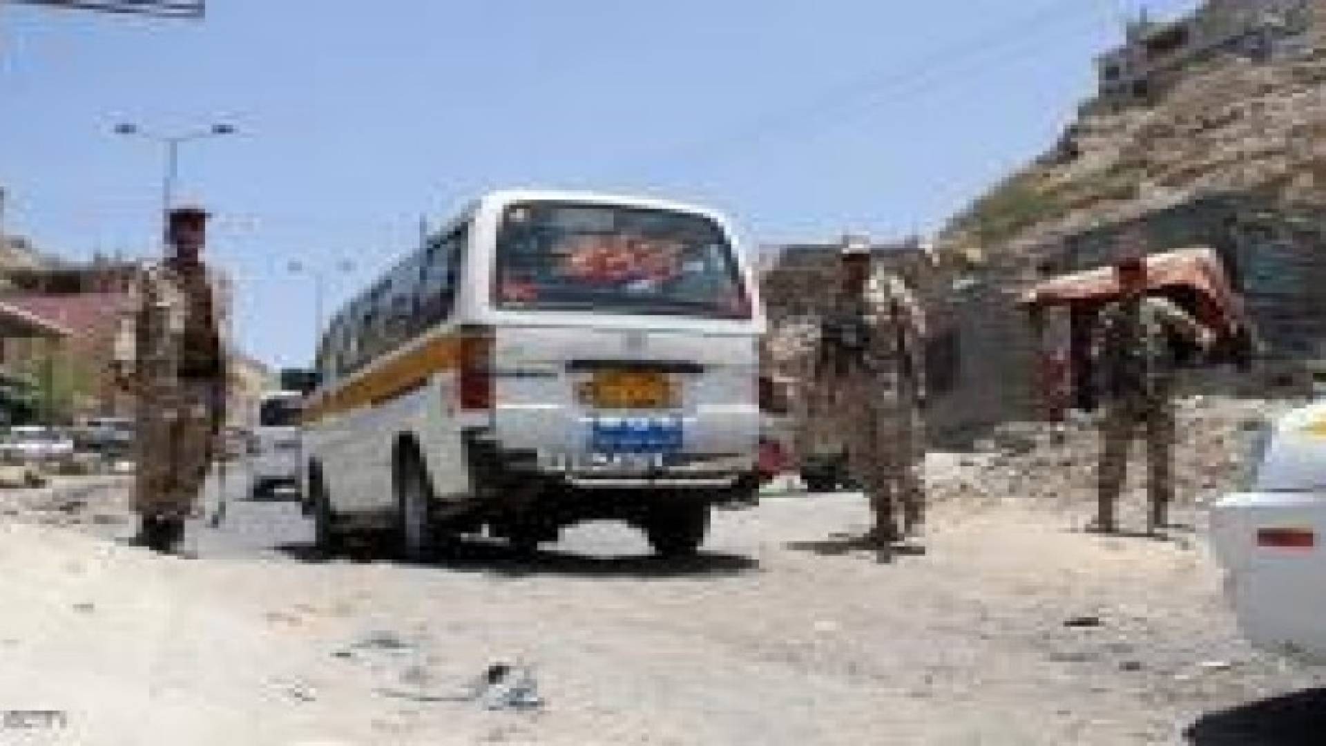 اشتباكات بتعز.. وقصف قاعدة الديلمي