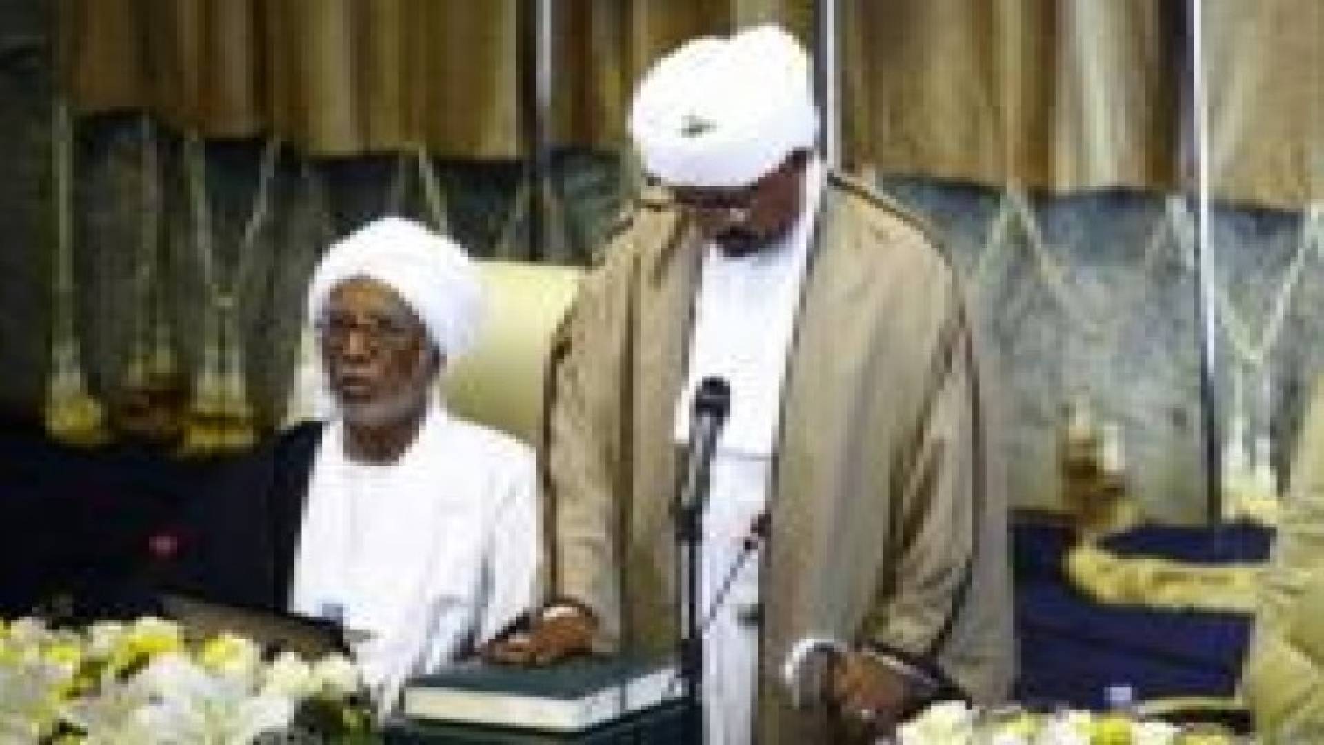 الرئيس السوداني يؤدي اليمين لولاية جديدة من خمس سنوات