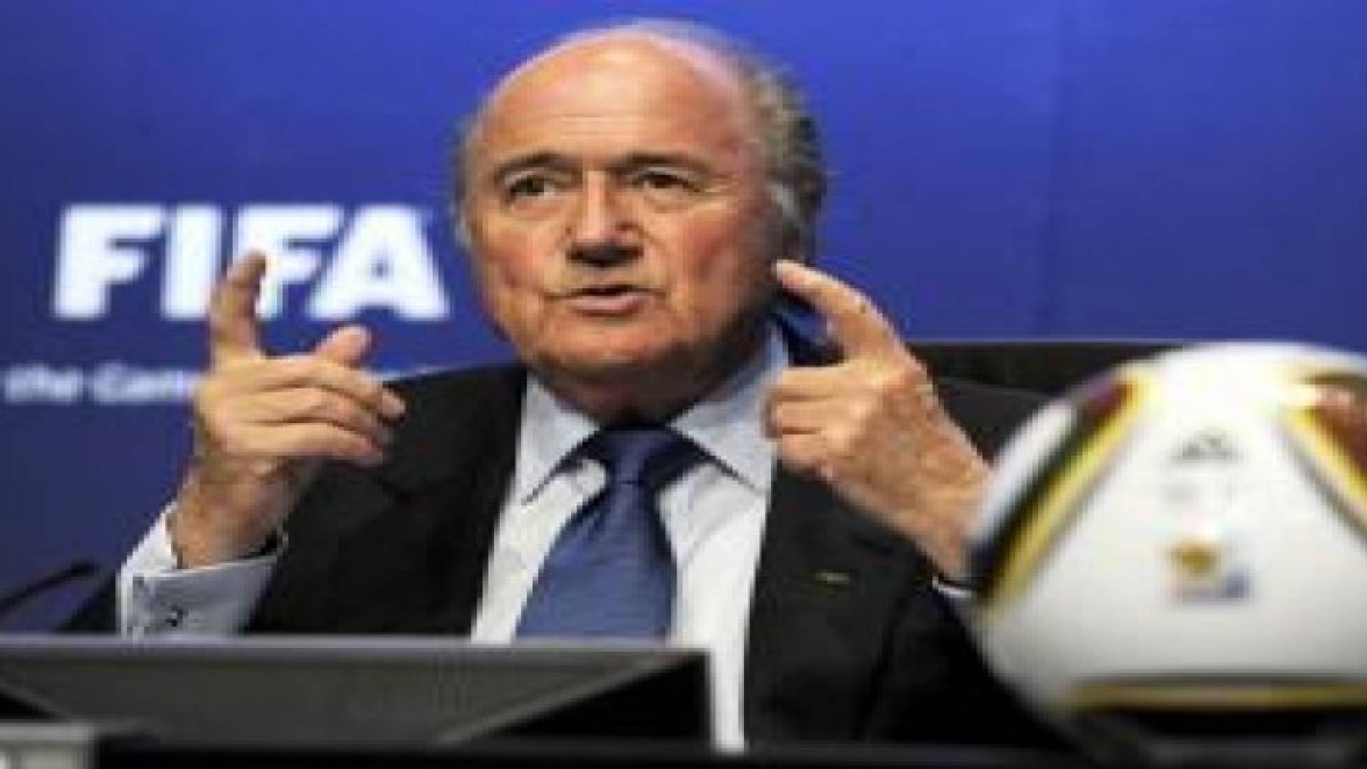 جوزيف بلاتر يعلن استقالته من رئاسة " فيفا "